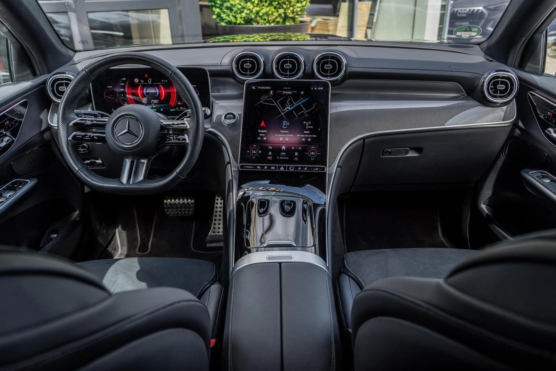 Hoofdafbeelding Mercedes-Benz GLC