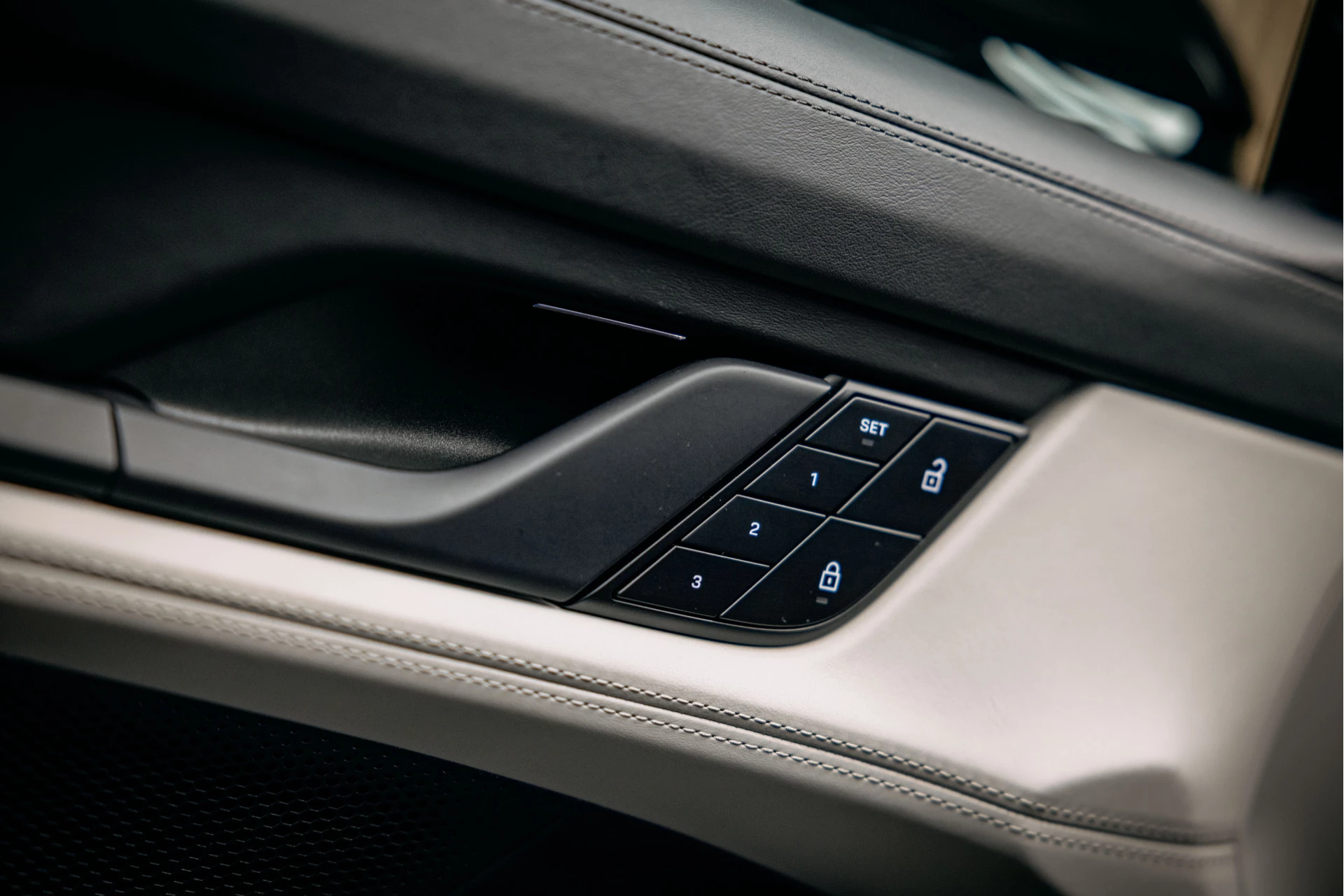 Hoofdafbeelding Porsche Taycan