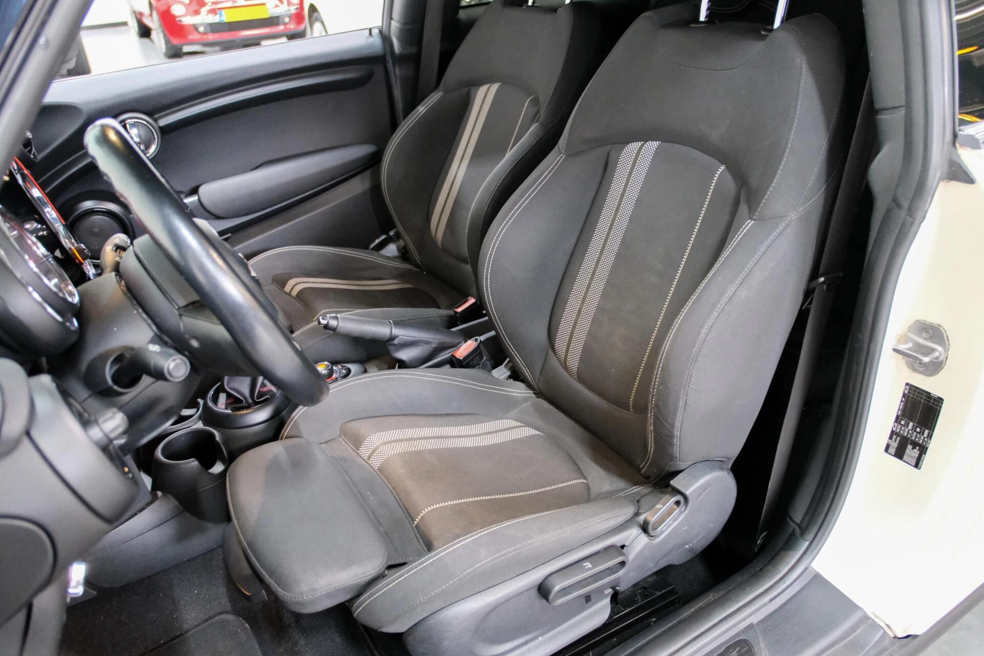 Hoofdafbeelding MINI One