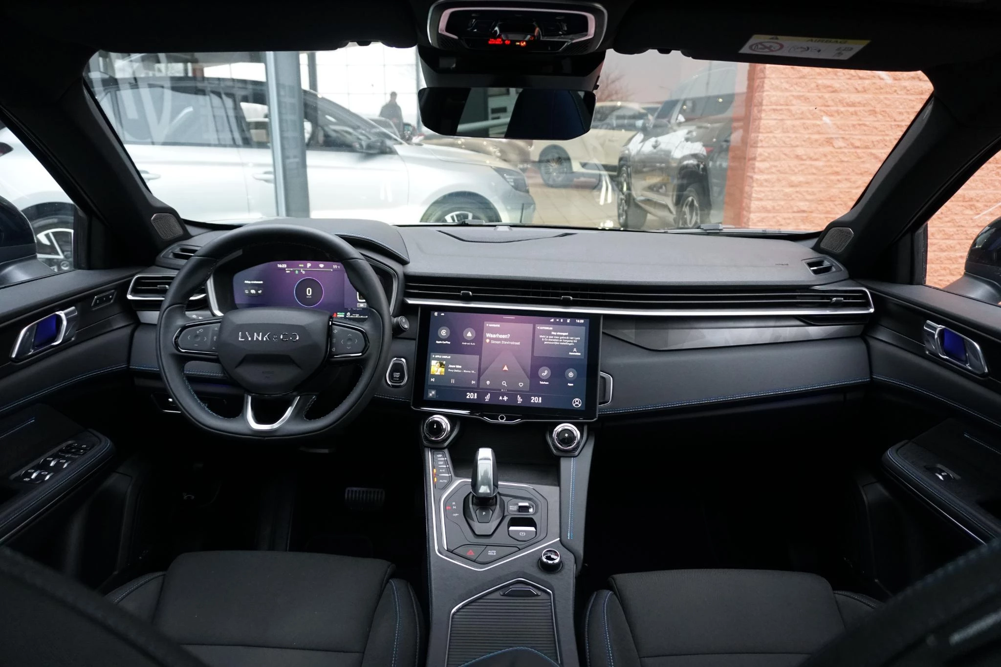 Hoofdafbeelding Lynk & Co 01