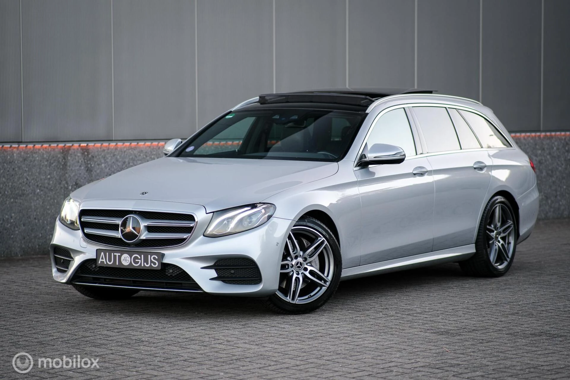 Hoofdafbeelding Mercedes-Benz E-Klasse