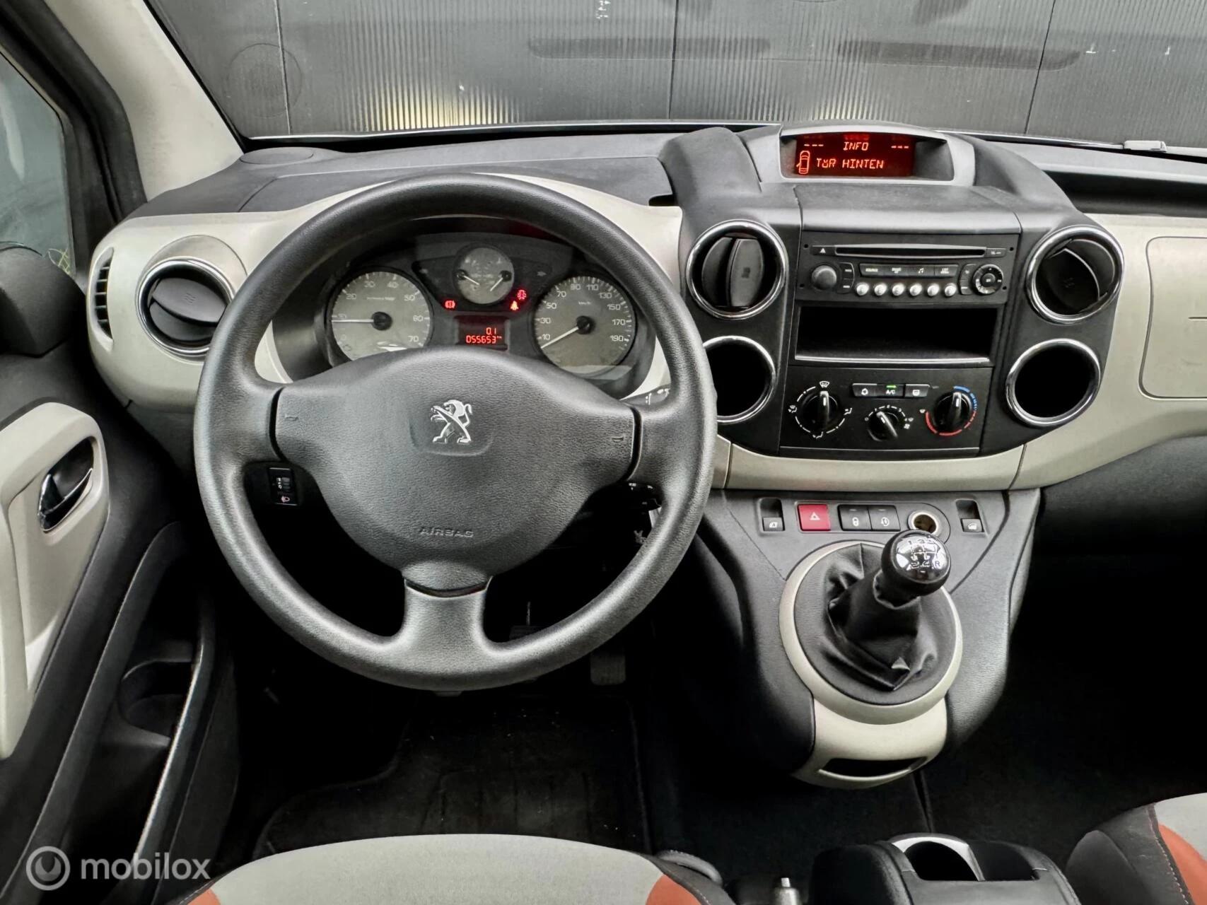 Hoofdafbeelding Peugeot Partner