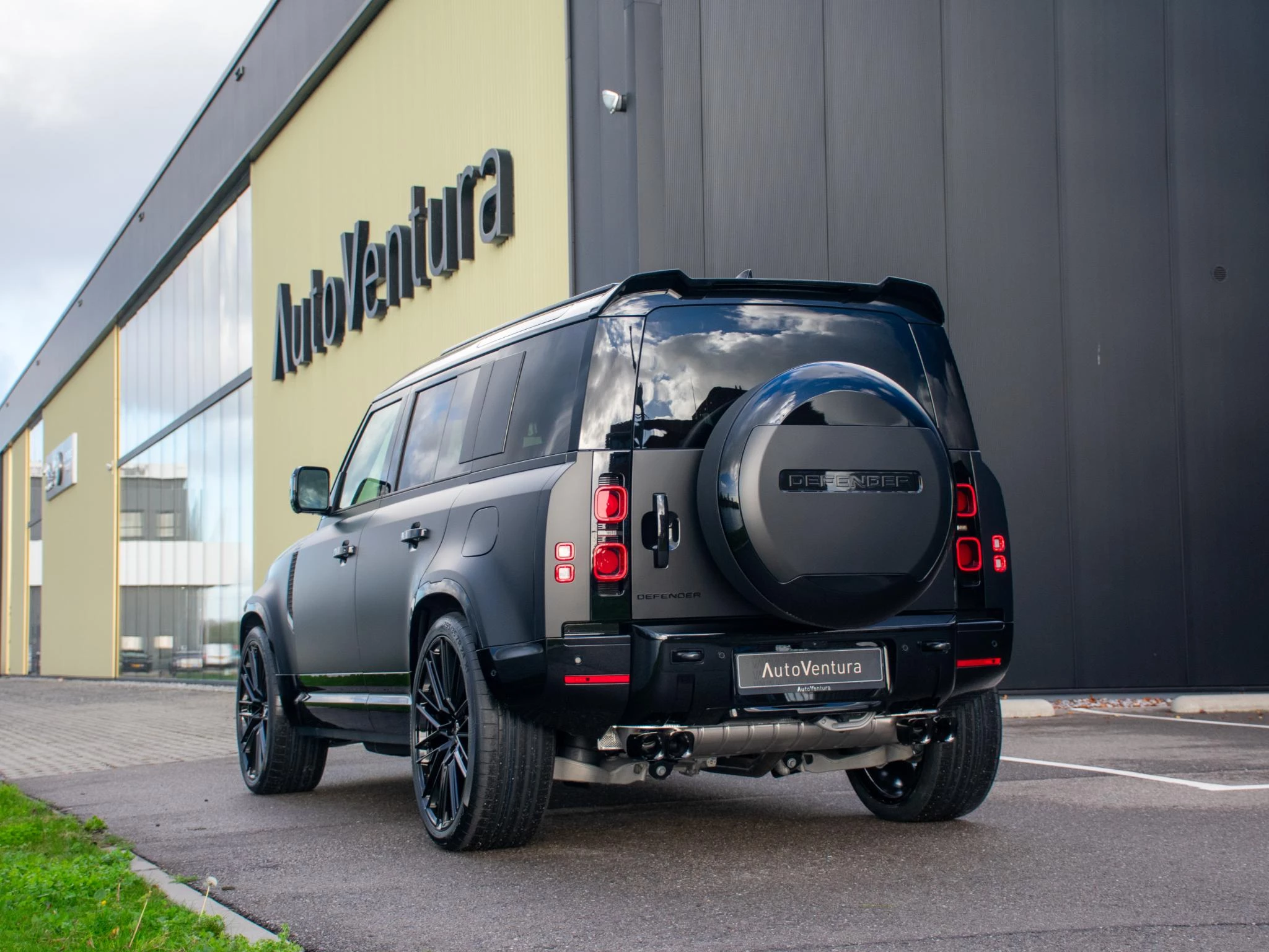 Hoofdafbeelding Land Rover Defender