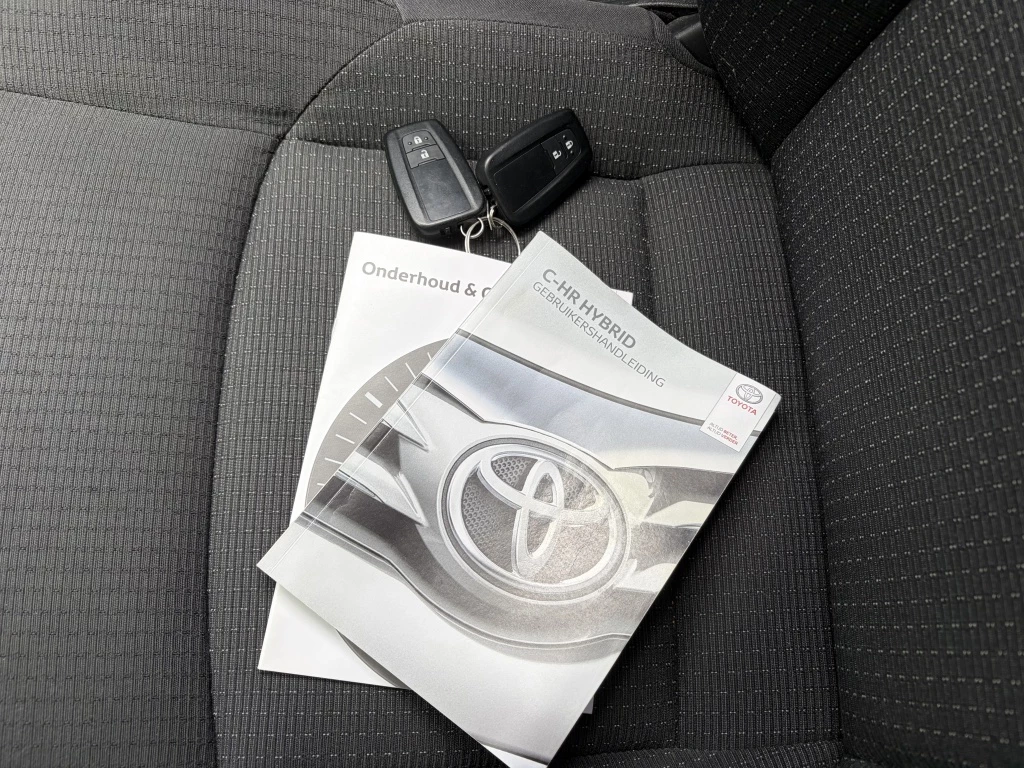 Hoofdafbeelding Toyota C-HR