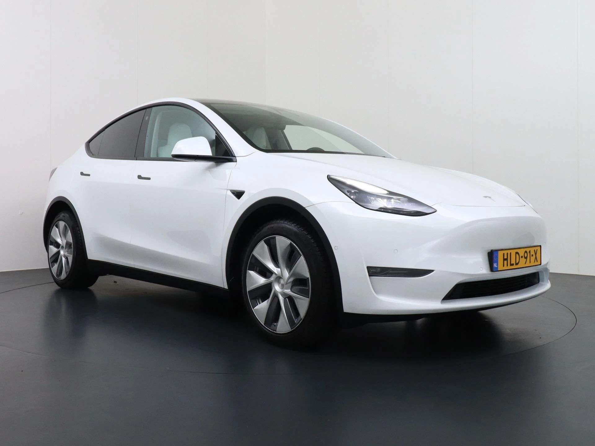 Hoofdafbeelding Tesla Model Y