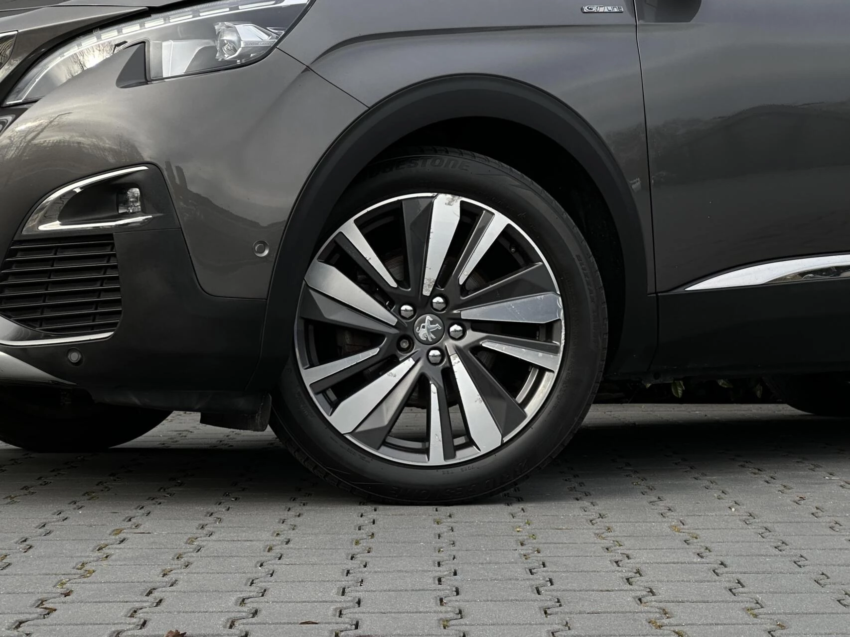 Hoofdafbeelding Peugeot 5008