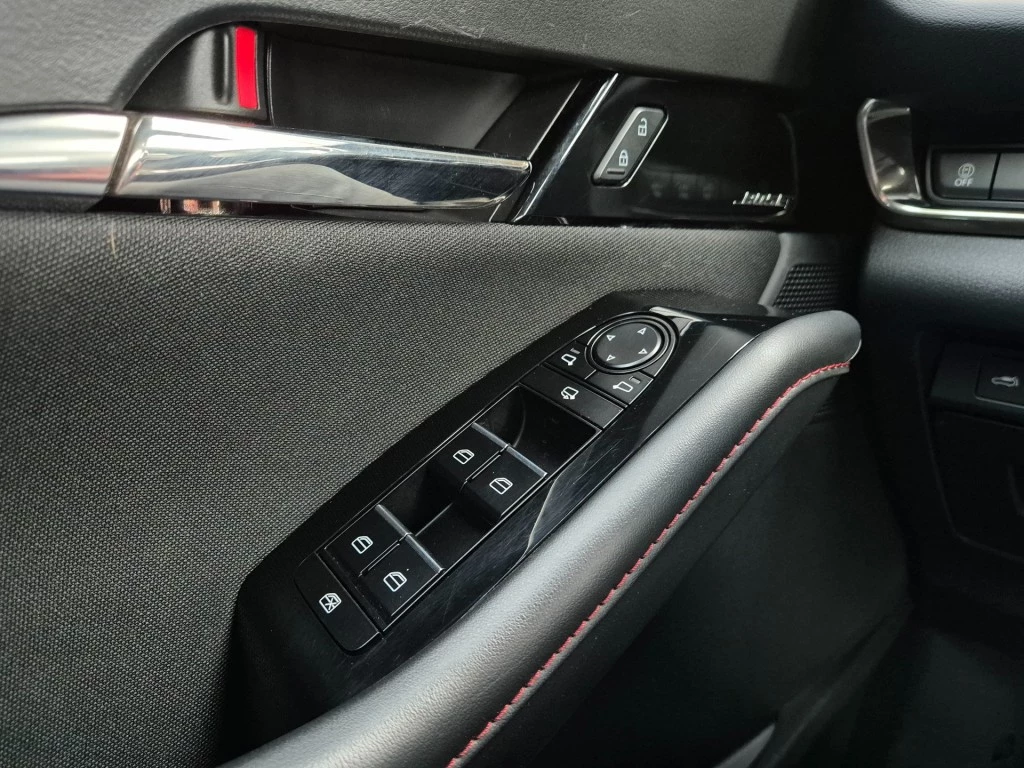 Hoofdafbeelding Mazda CX-30