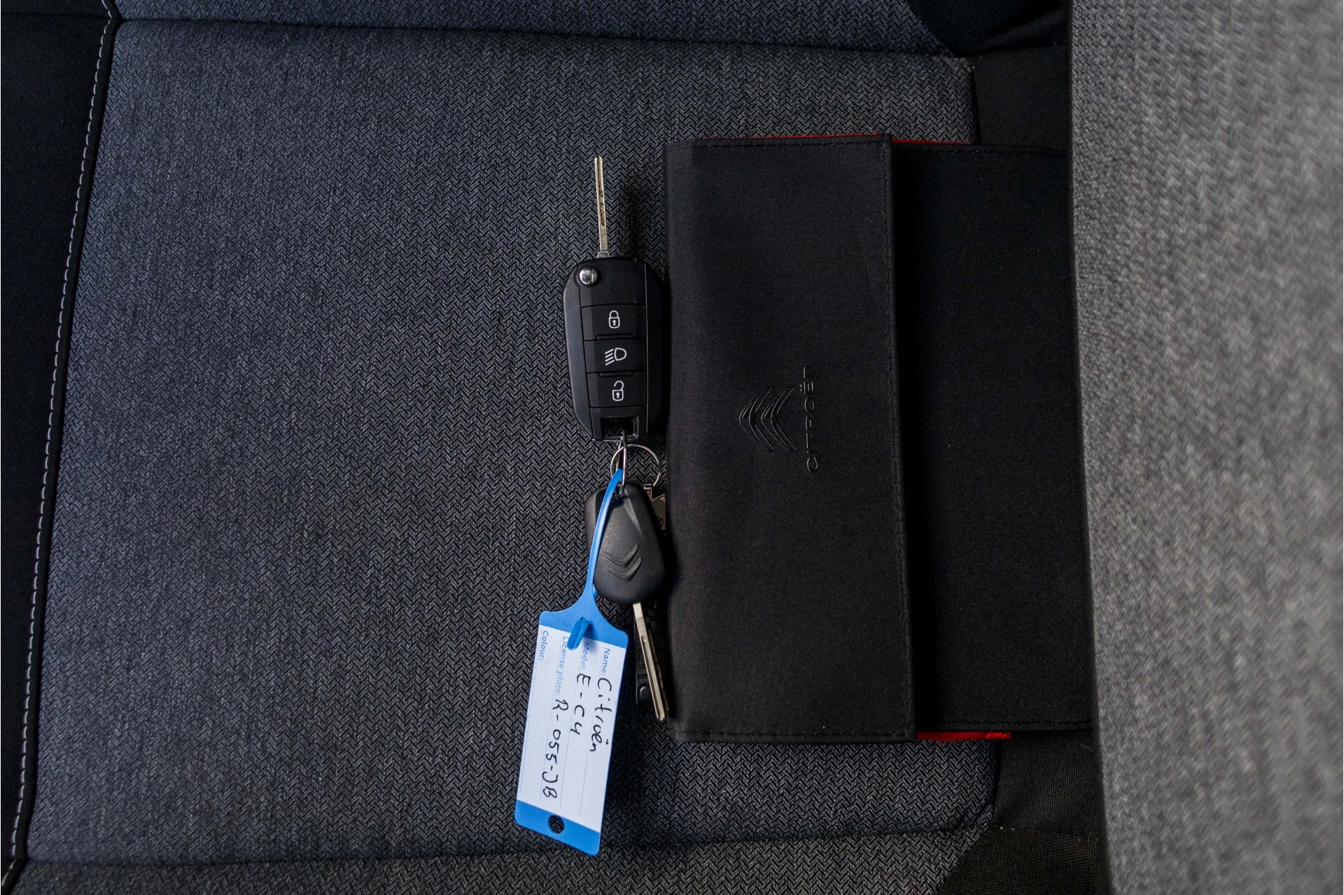 Hoofdafbeelding Citroën ë-C4