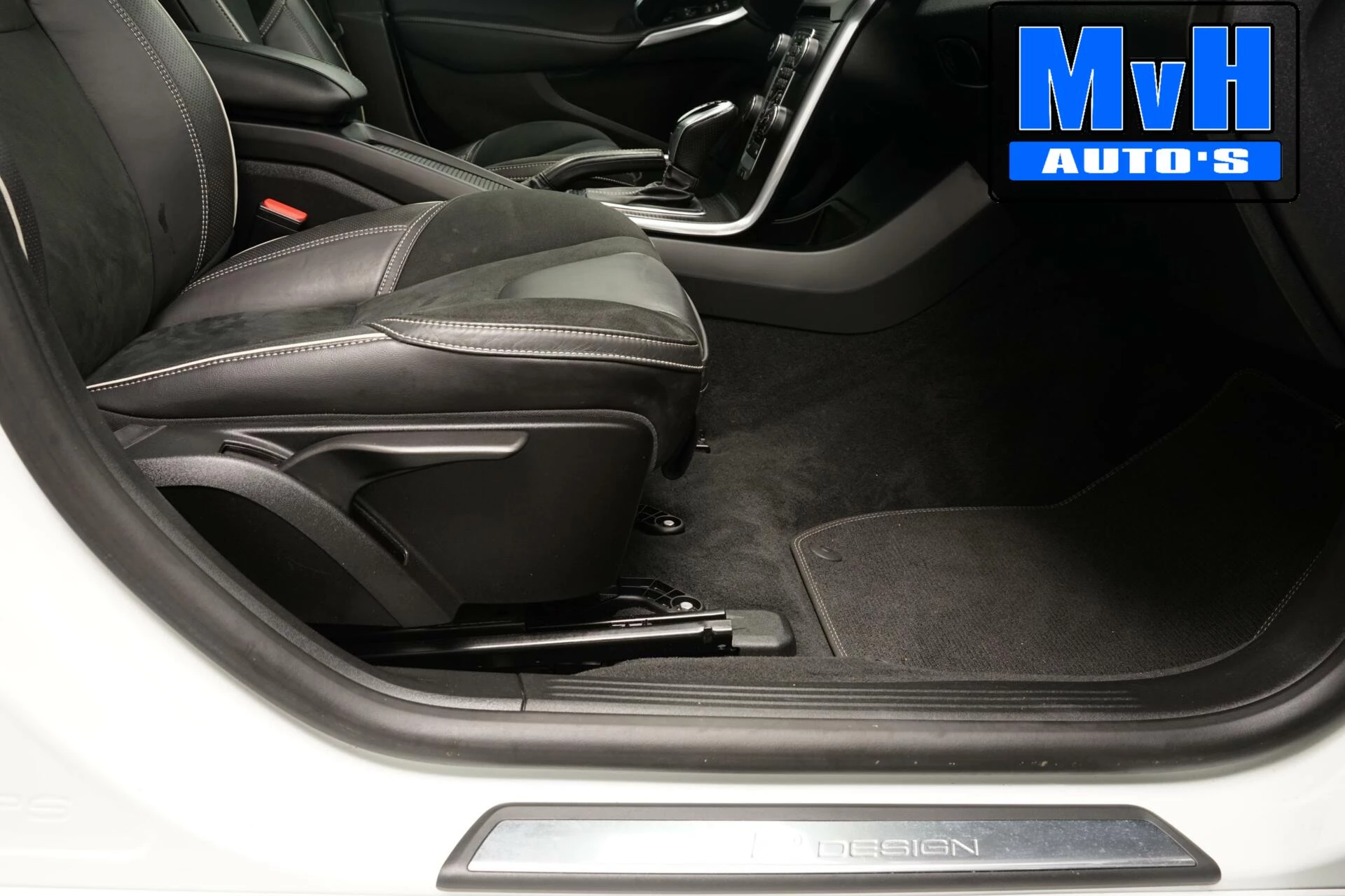 Hoofdafbeelding Volvo V40