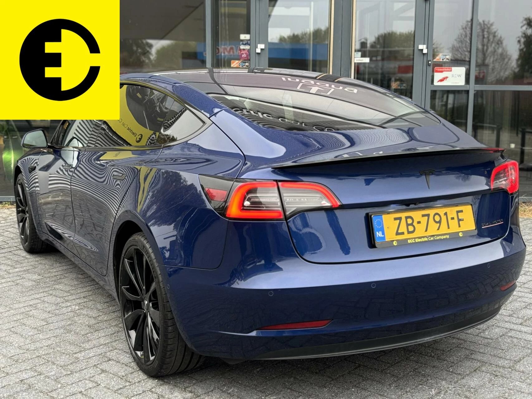 Hoofdafbeelding Tesla Model 3