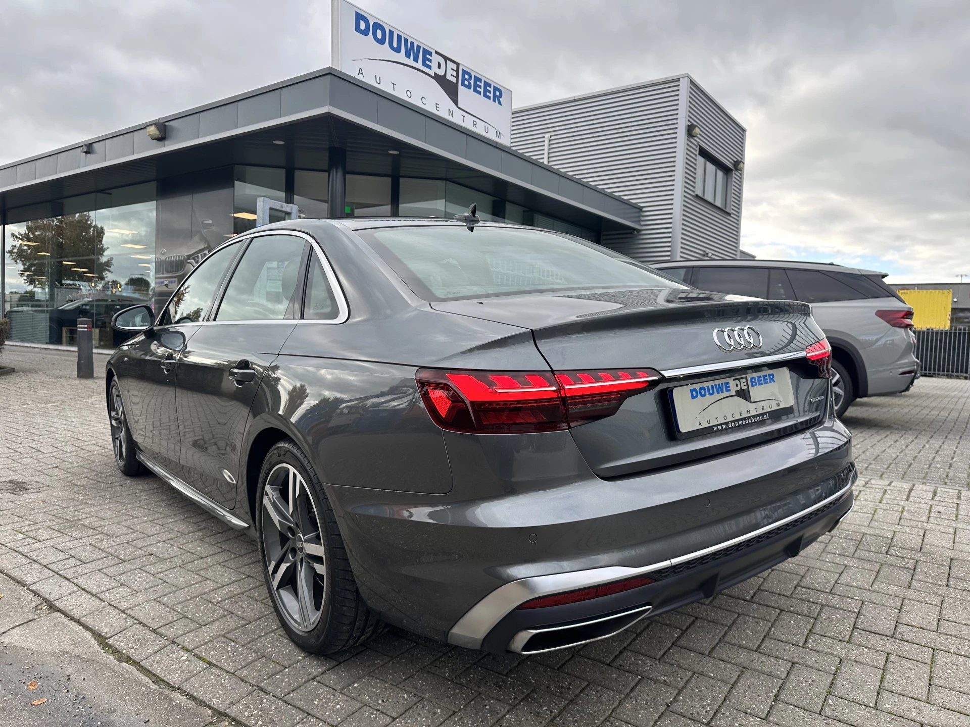 Hoofdafbeelding Audi A4