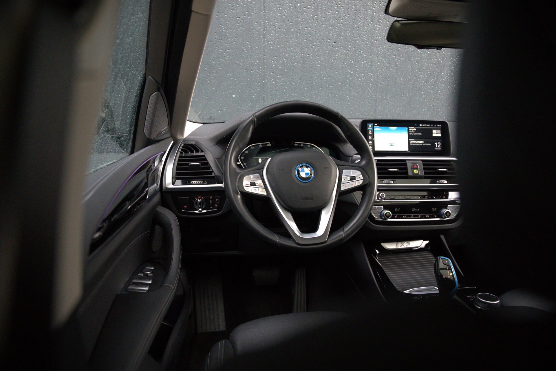 Hoofdafbeelding BMW iX3