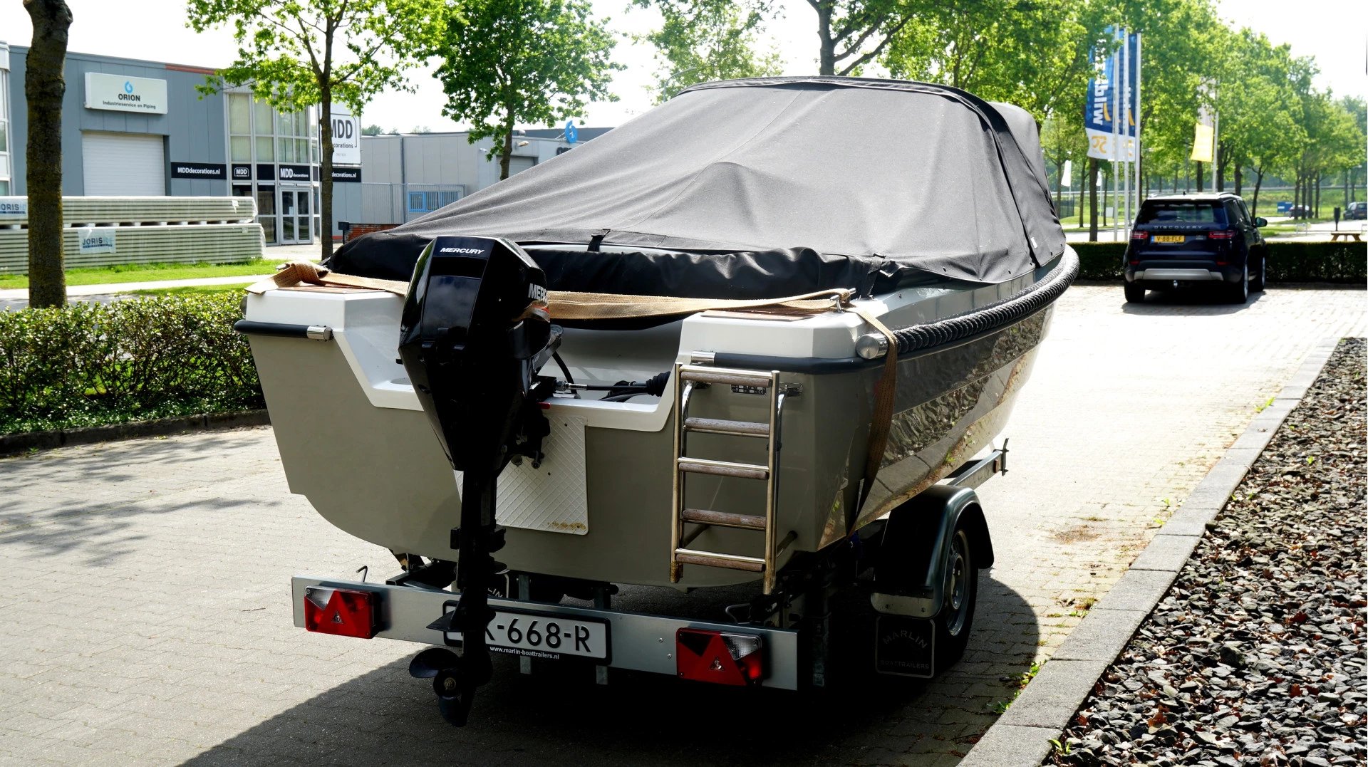 Hoofdafbeelding Florijn Sloep 20pk Mercury (geen vaarbewijs nodig) inclusief Marlin Trailer, 6-8 persoons!