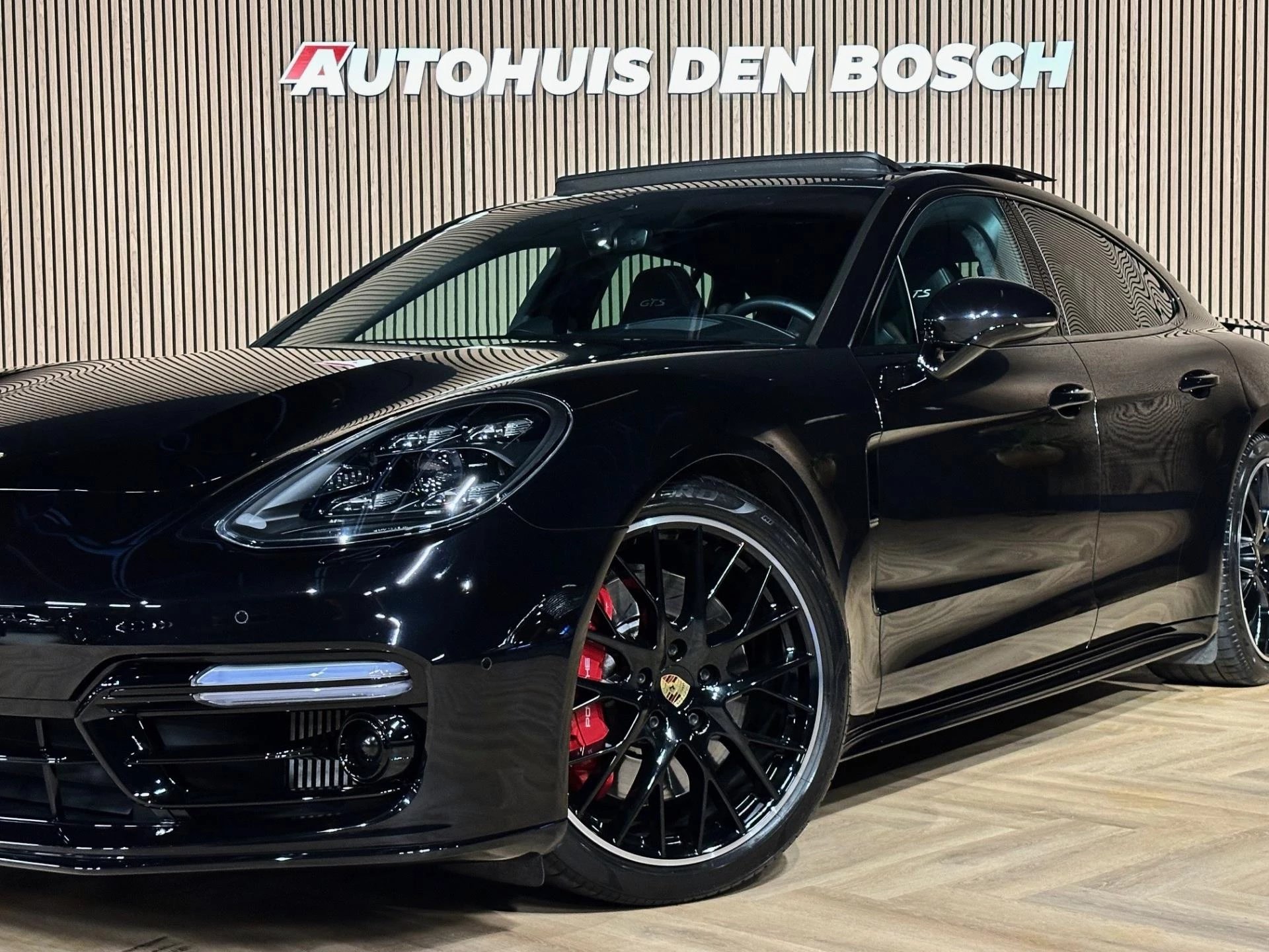 Hoofdafbeelding Porsche Panamera