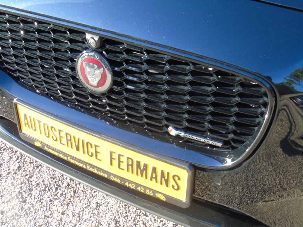 Hoofdafbeelding Jaguar XE