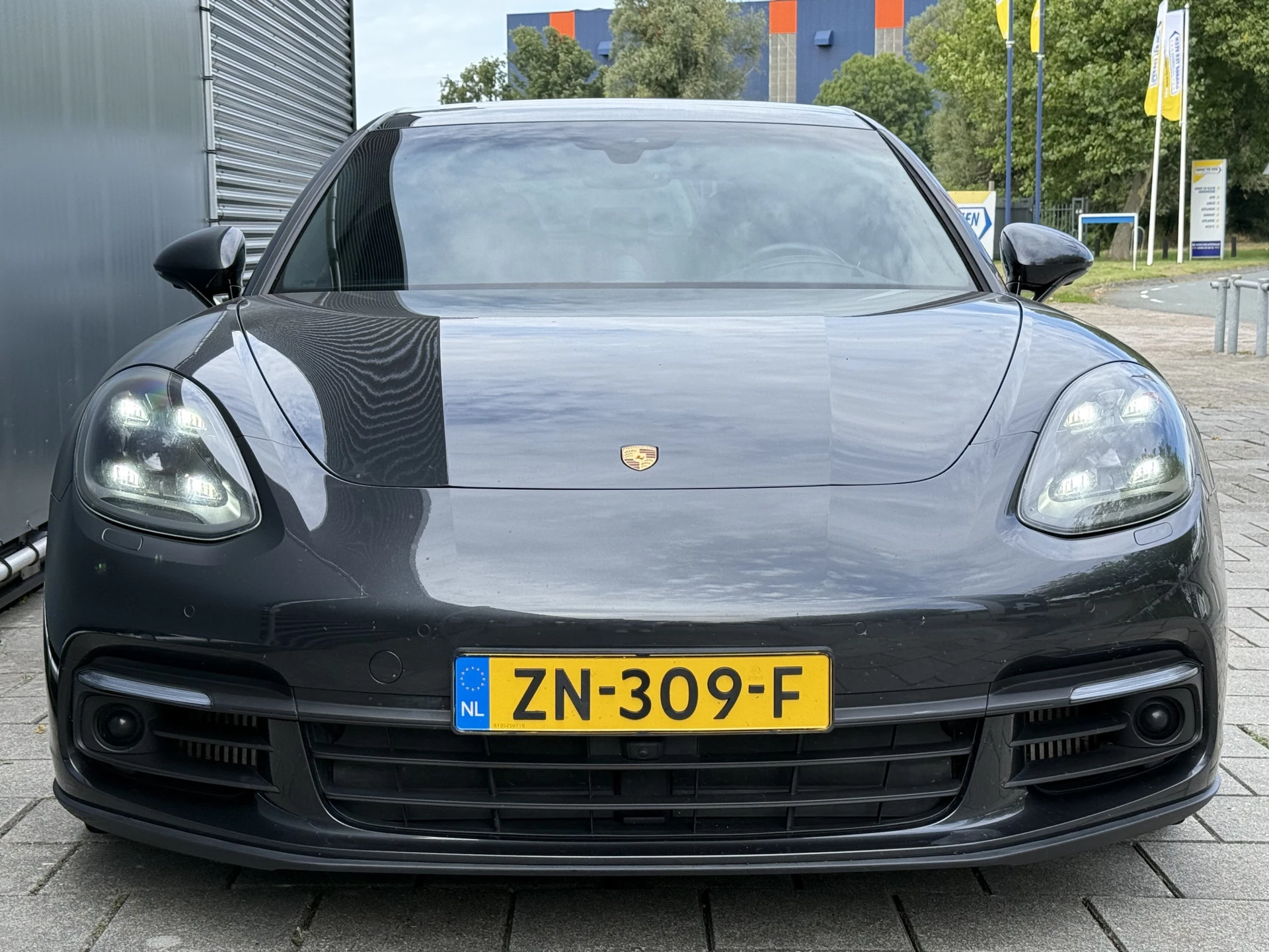 Hoofdafbeelding Porsche Panamera