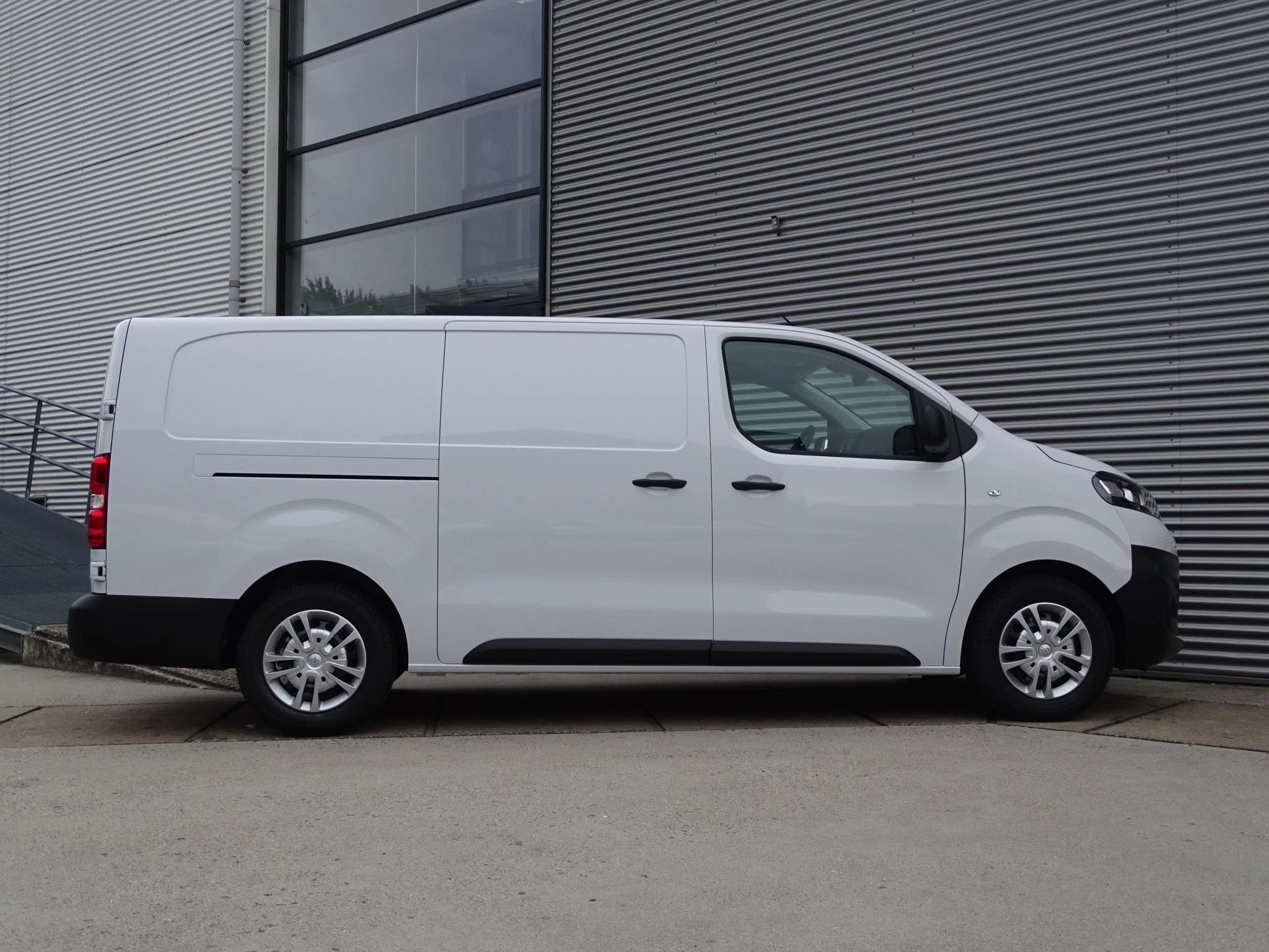 Hoofdafbeelding Opel Vivaro-e