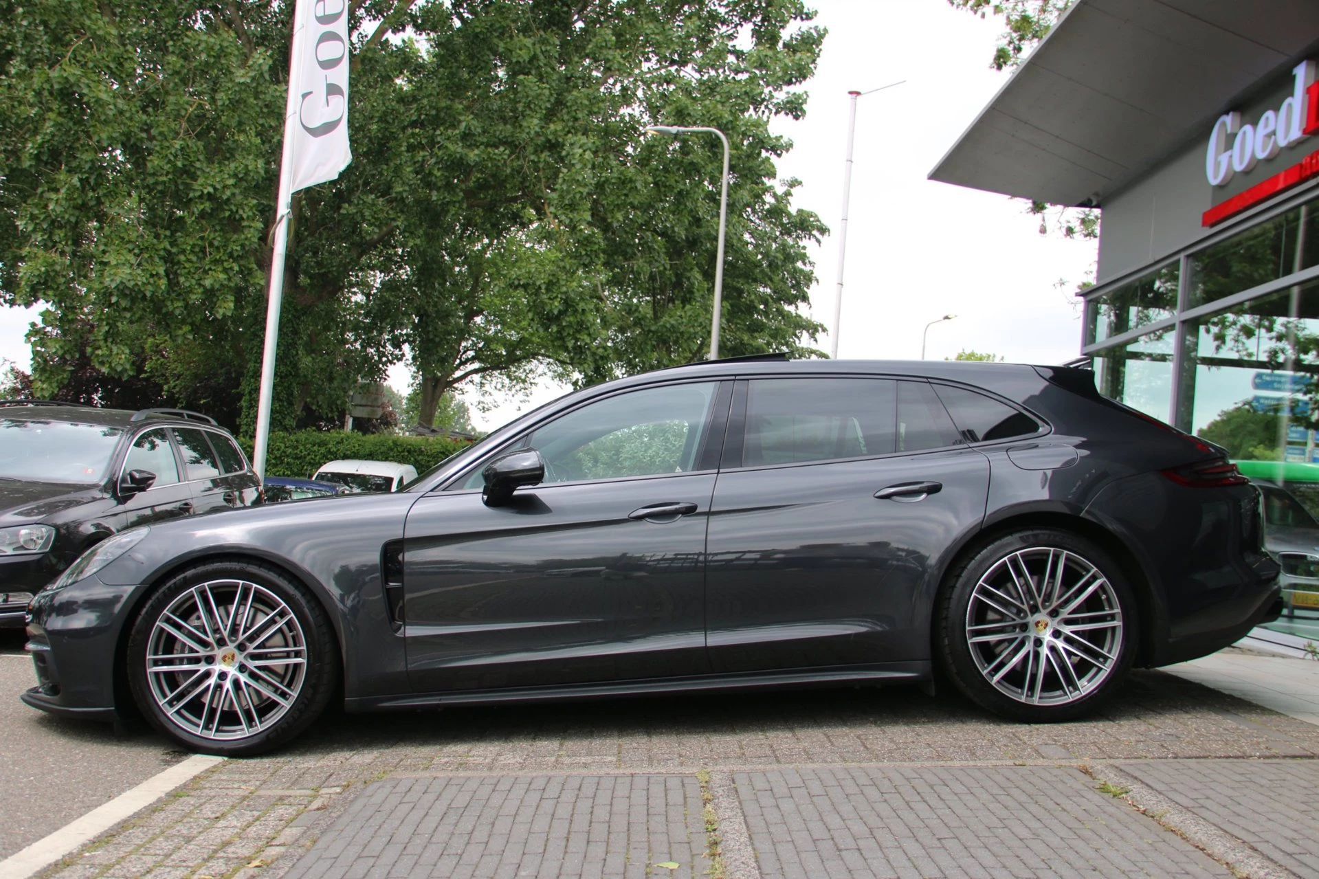 Hoofdafbeelding Porsche Panamera