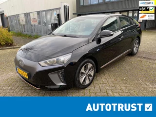 Hoofdafbeelding Hyundai IONIQ Hyundai IONIQ Comfort EV l NAVI l CAM l AUTOMAAT l GARANTIE l MET 2000,- EURO SUBSIDIE!