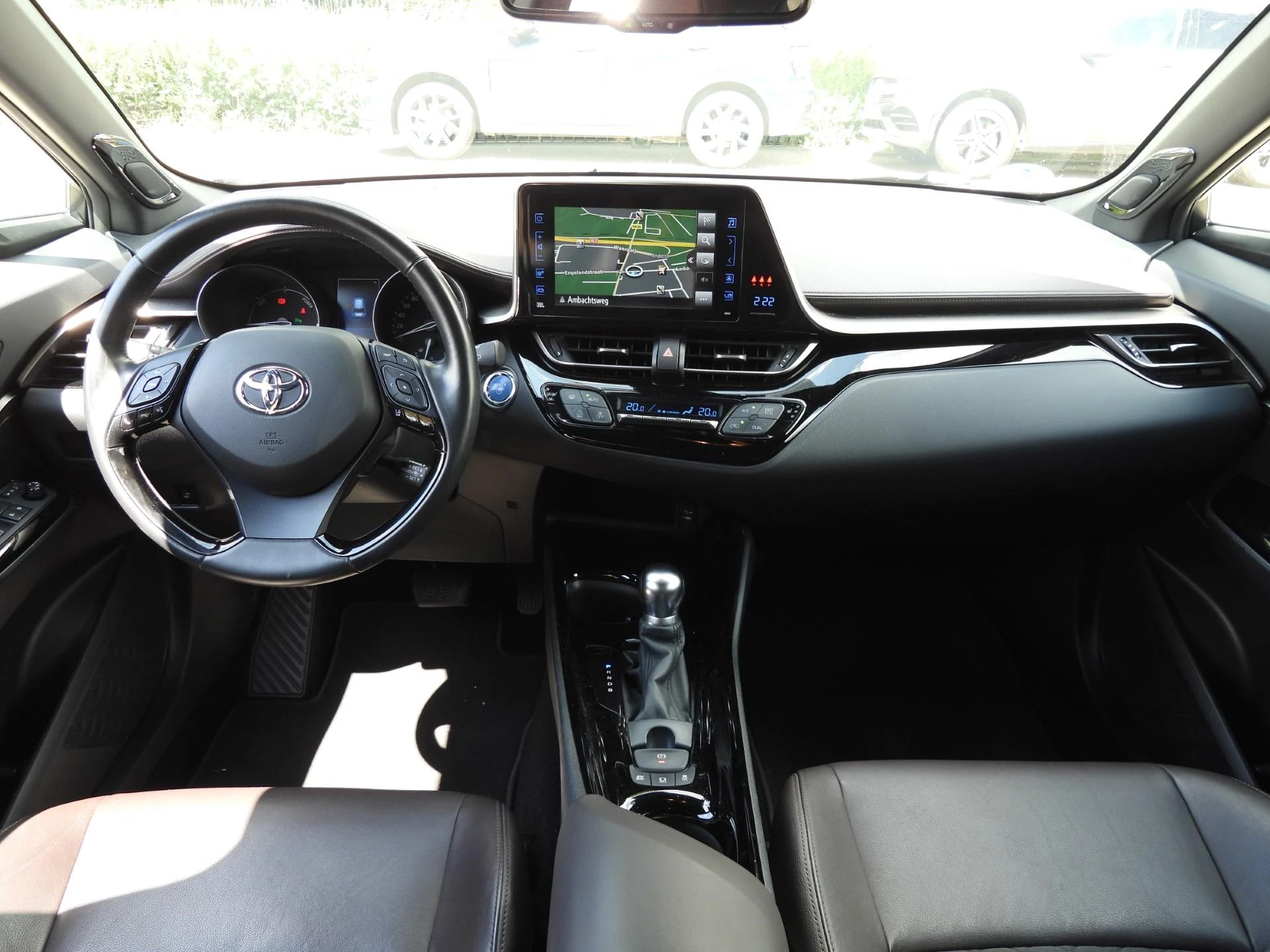 Hoofdafbeelding Toyota C-HR