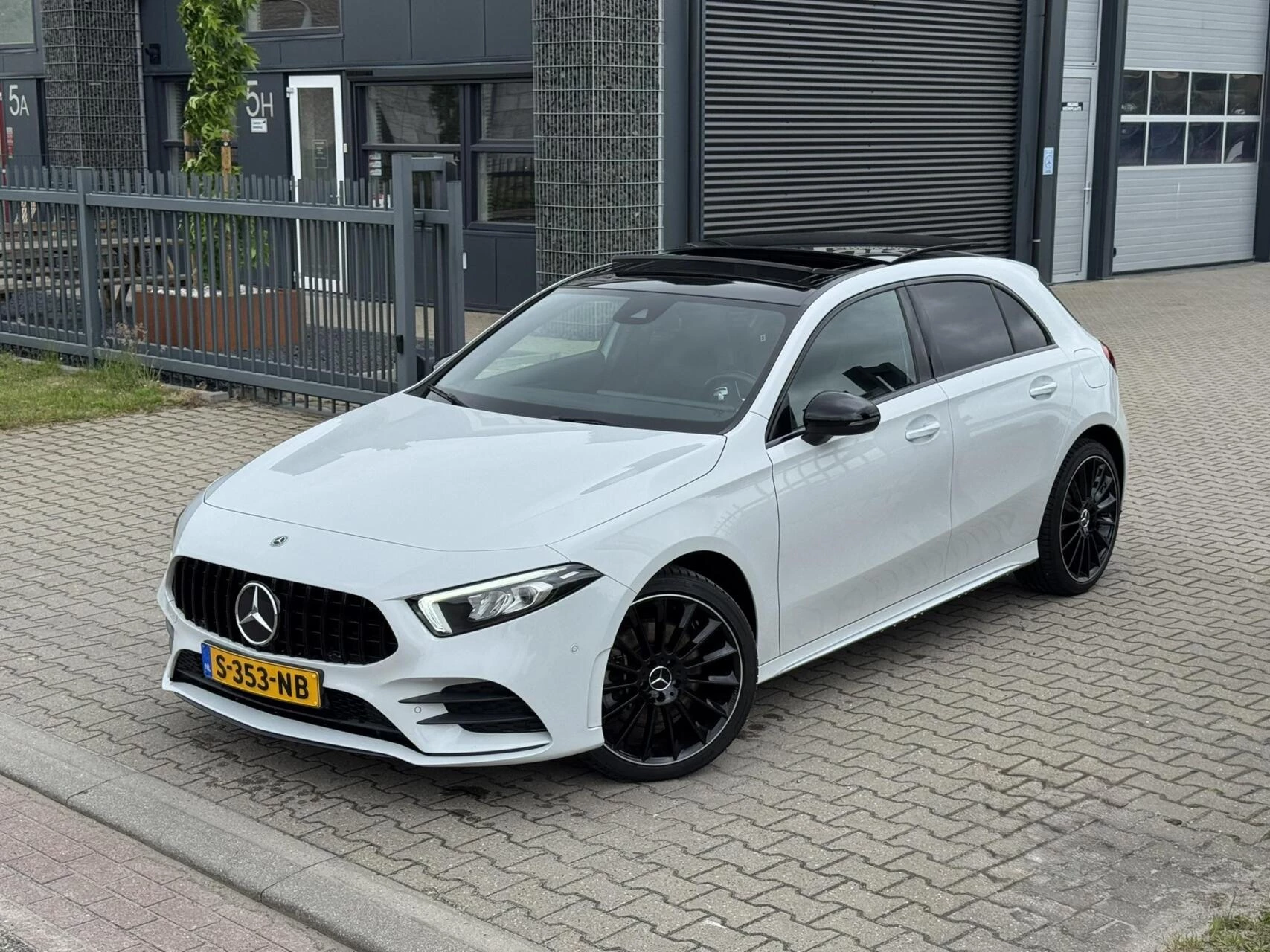 Hoofdafbeelding Mercedes-Benz A-Klasse