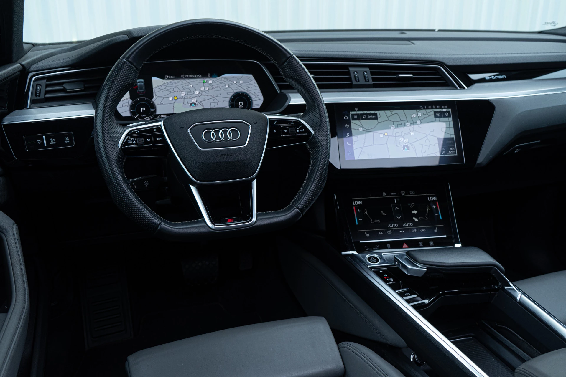 Hoofdafbeelding Audi e-tron