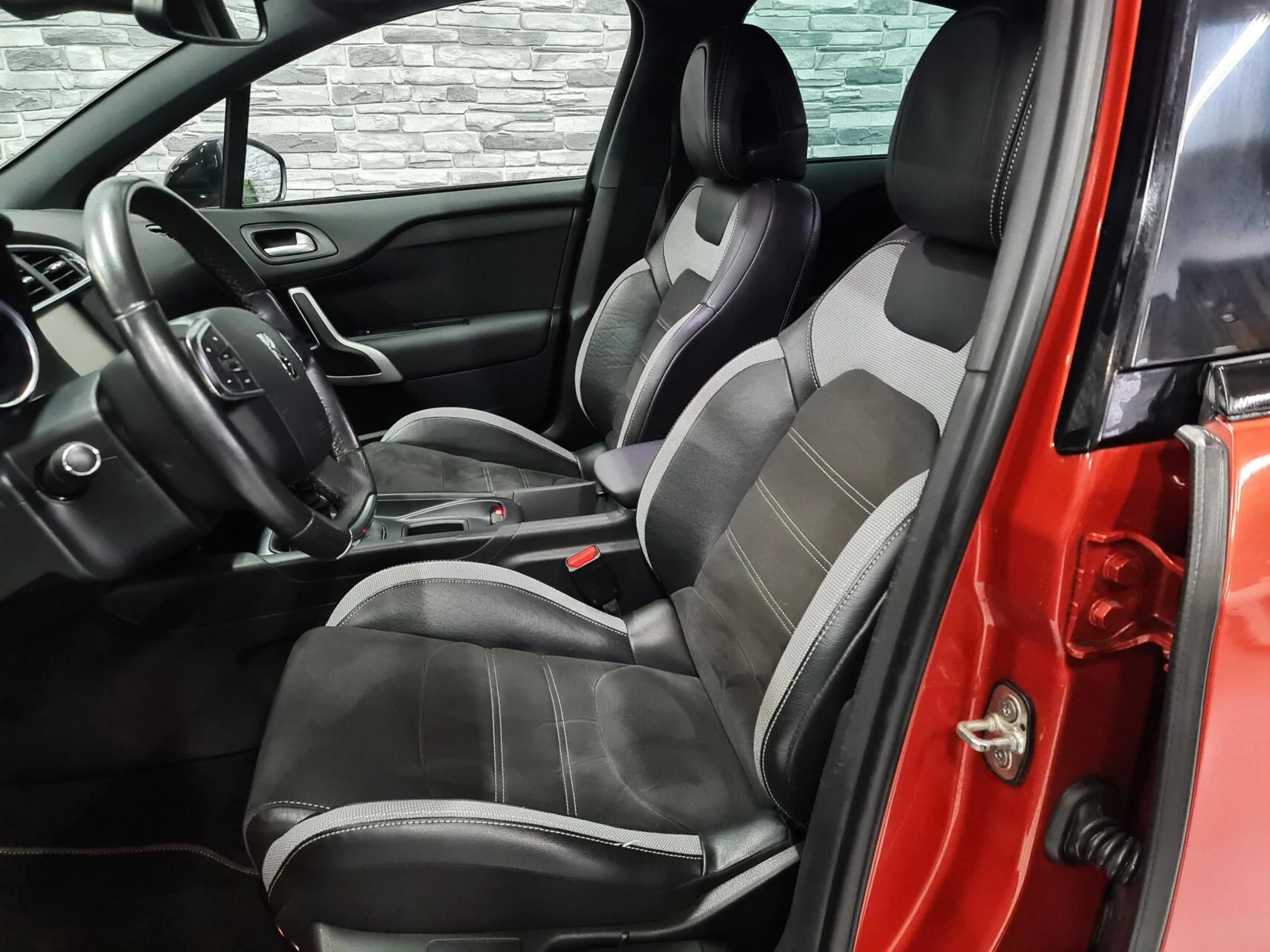 Hoofdafbeelding DS DS 4