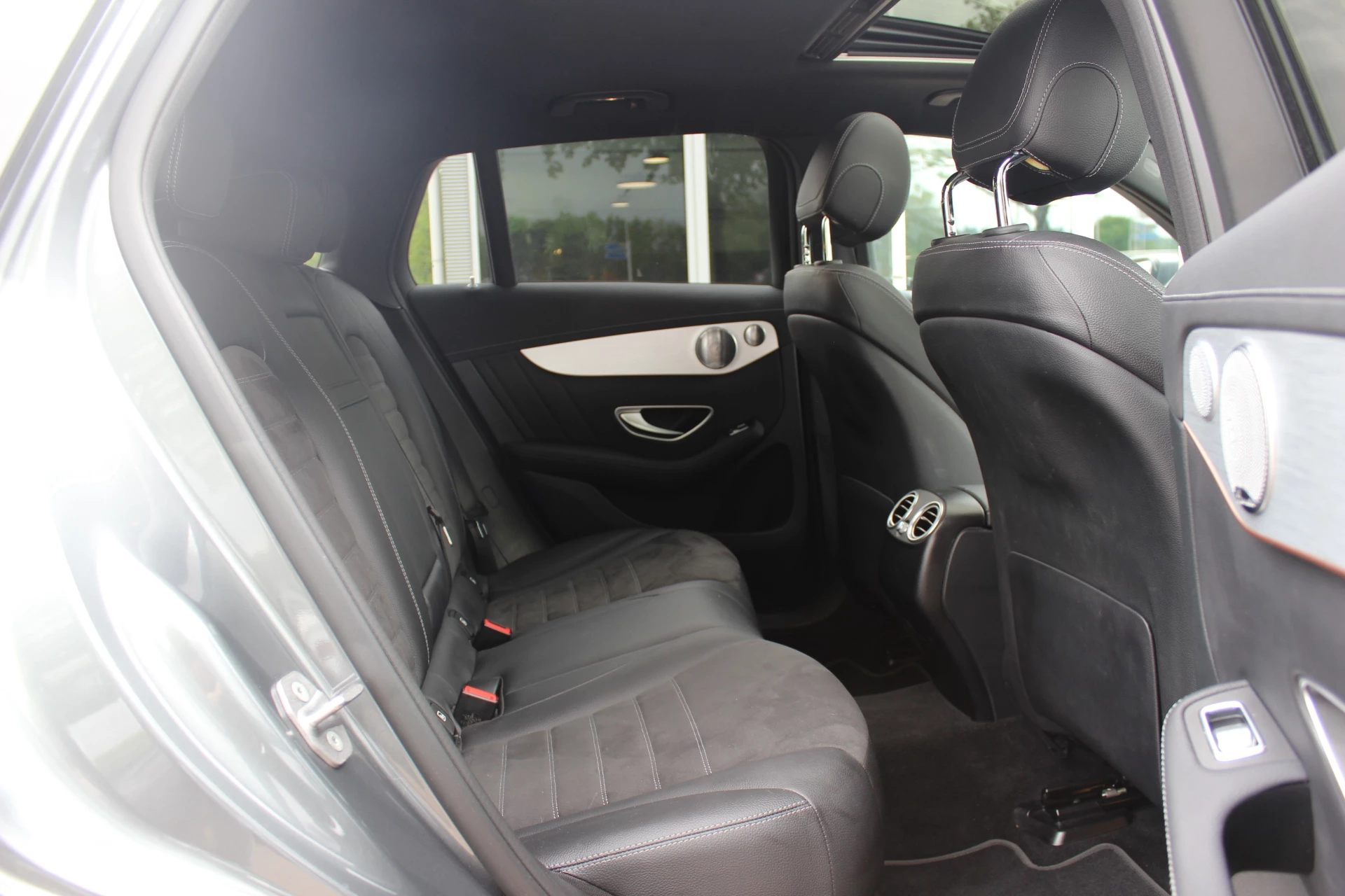 Hoofdafbeelding Mercedes-Benz EQC
