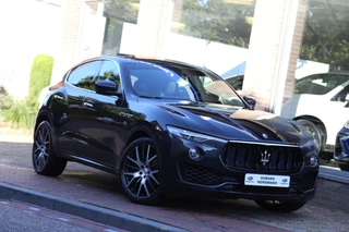 Hoofdafbeelding Maserati Levante Maserati Levante 3.0 V6 D AWD GranSport Pano Luchtvering Leer Camera Navi LED