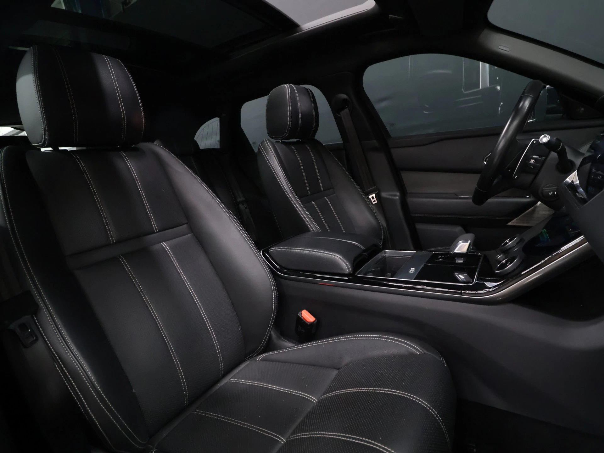 Hoofdafbeelding Land Rover Range Rover Velar