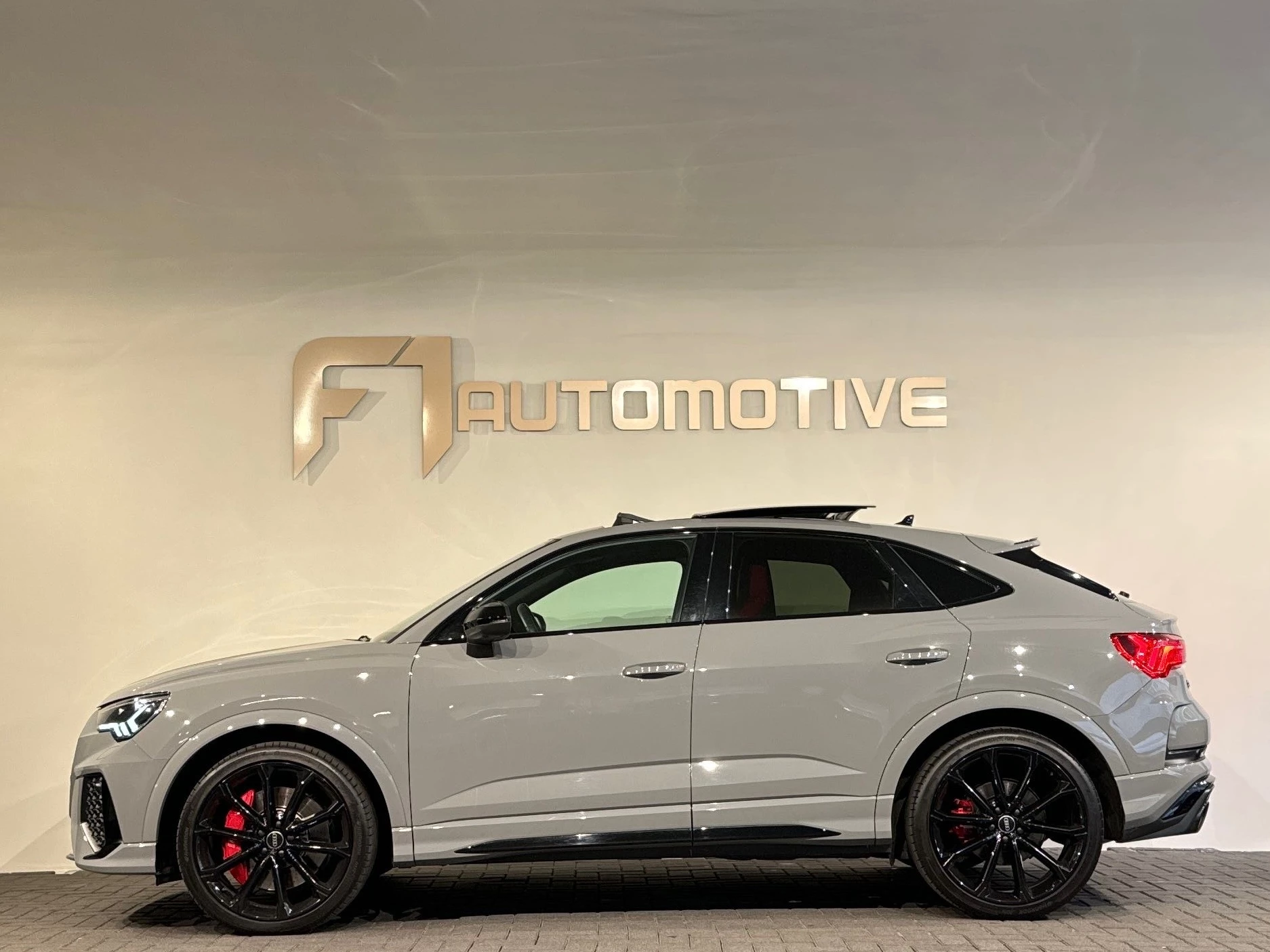 Hoofdafbeelding Audi RSQ3