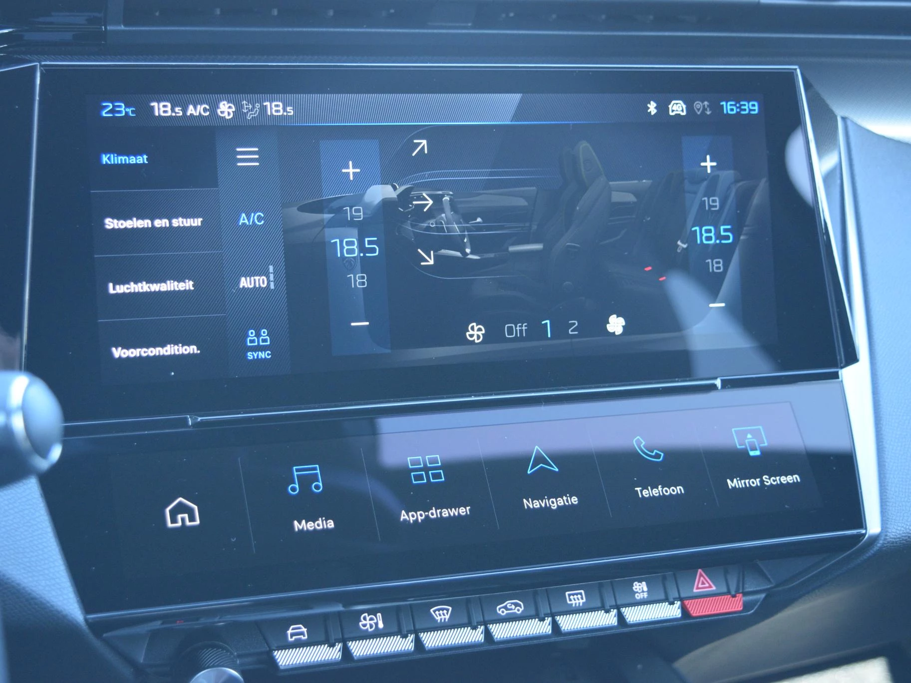 Hoofdafbeelding Peugeot 408