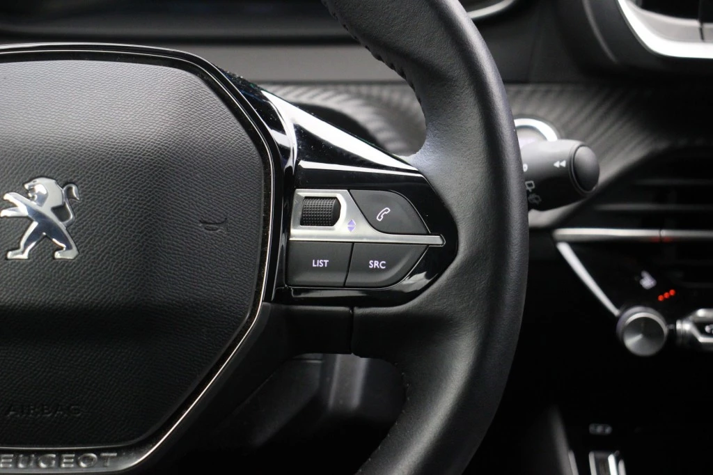 Hoofdafbeelding Peugeot e-208