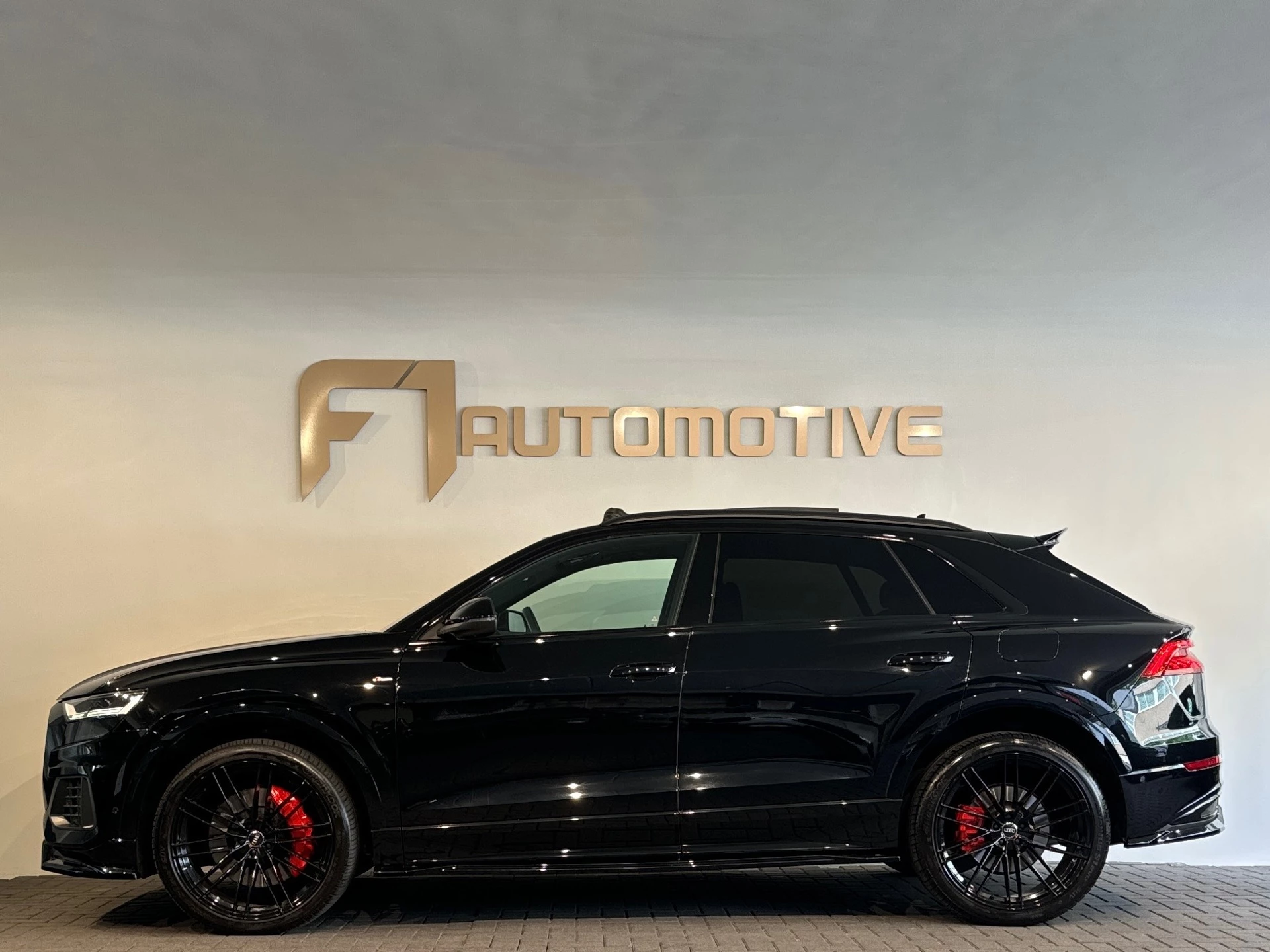 Hoofdafbeelding Audi Q8