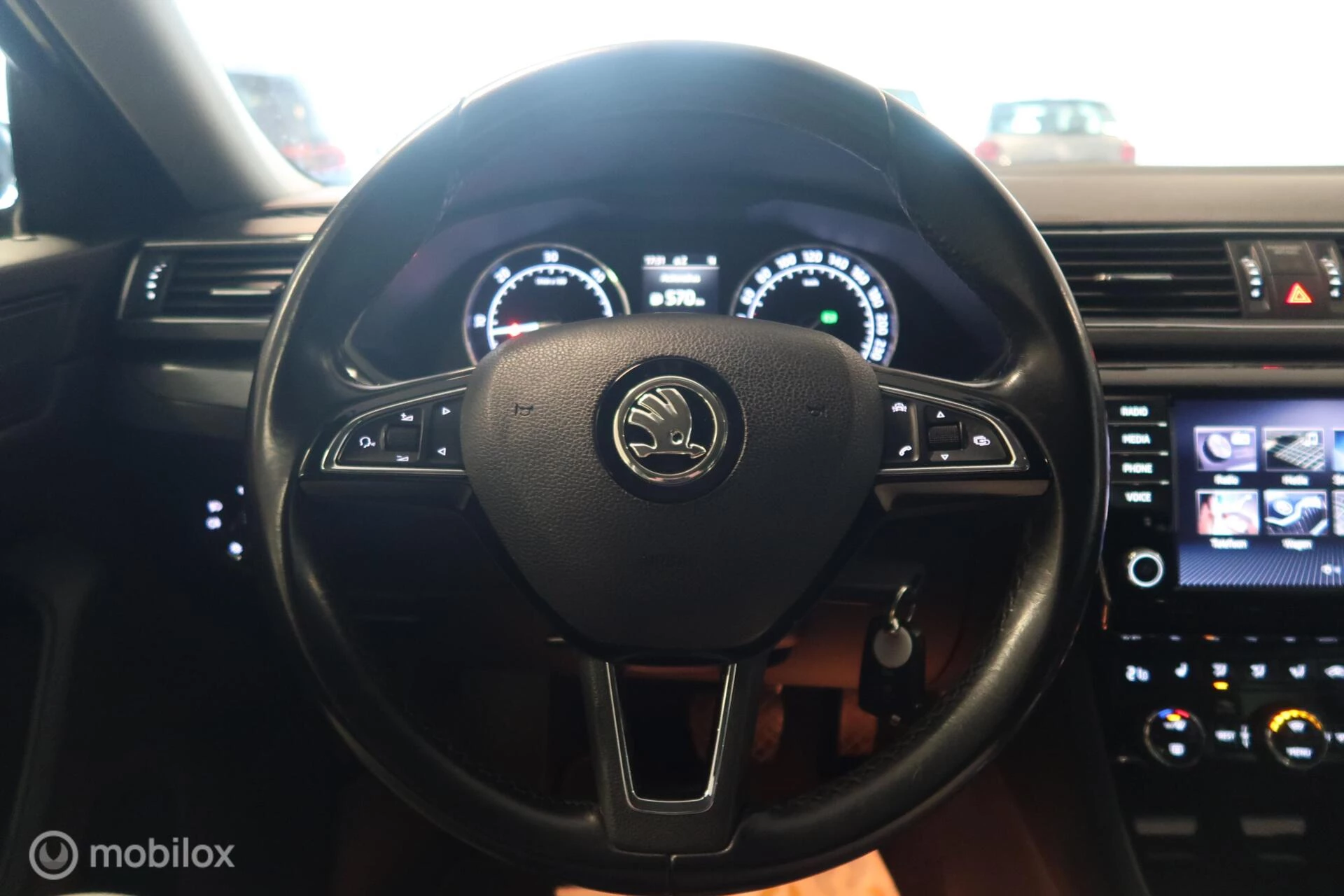 Hoofdafbeelding Škoda Superb