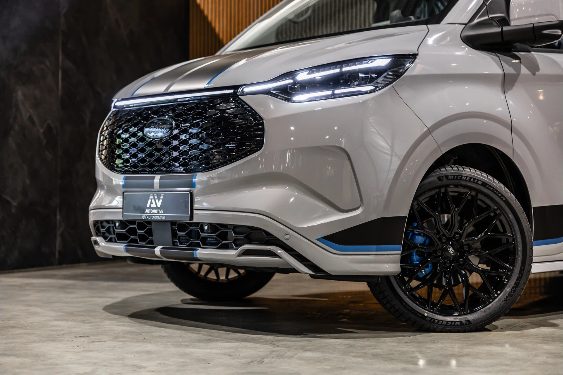 Hoofdafbeelding Ford E-Transit Custom