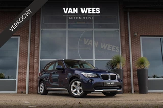 BMW X1 sDrive18i Executive | X-line | Cruise control | Stoelverwarming | Sportstuur | Dakrails | Middenarmsteun | 17 inch | Mistlampen | Airco | Origineel | Youngtimer