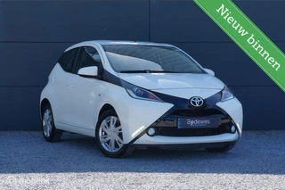 Toyota Aygo 1.0 VVT-i Aut. X-Play Navi Cam PDC Apple/Android