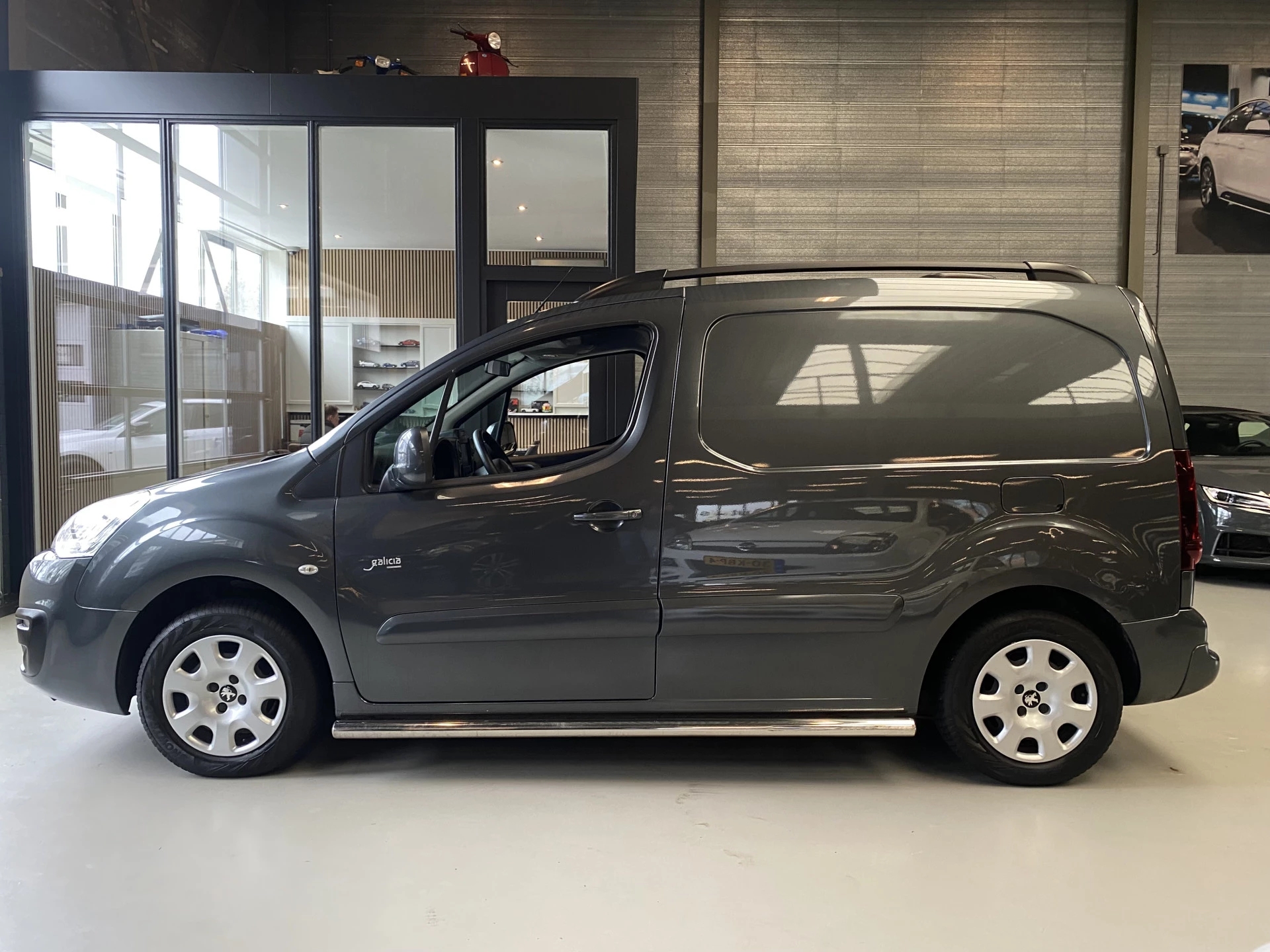 Hoofdafbeelding Peugeot Partner