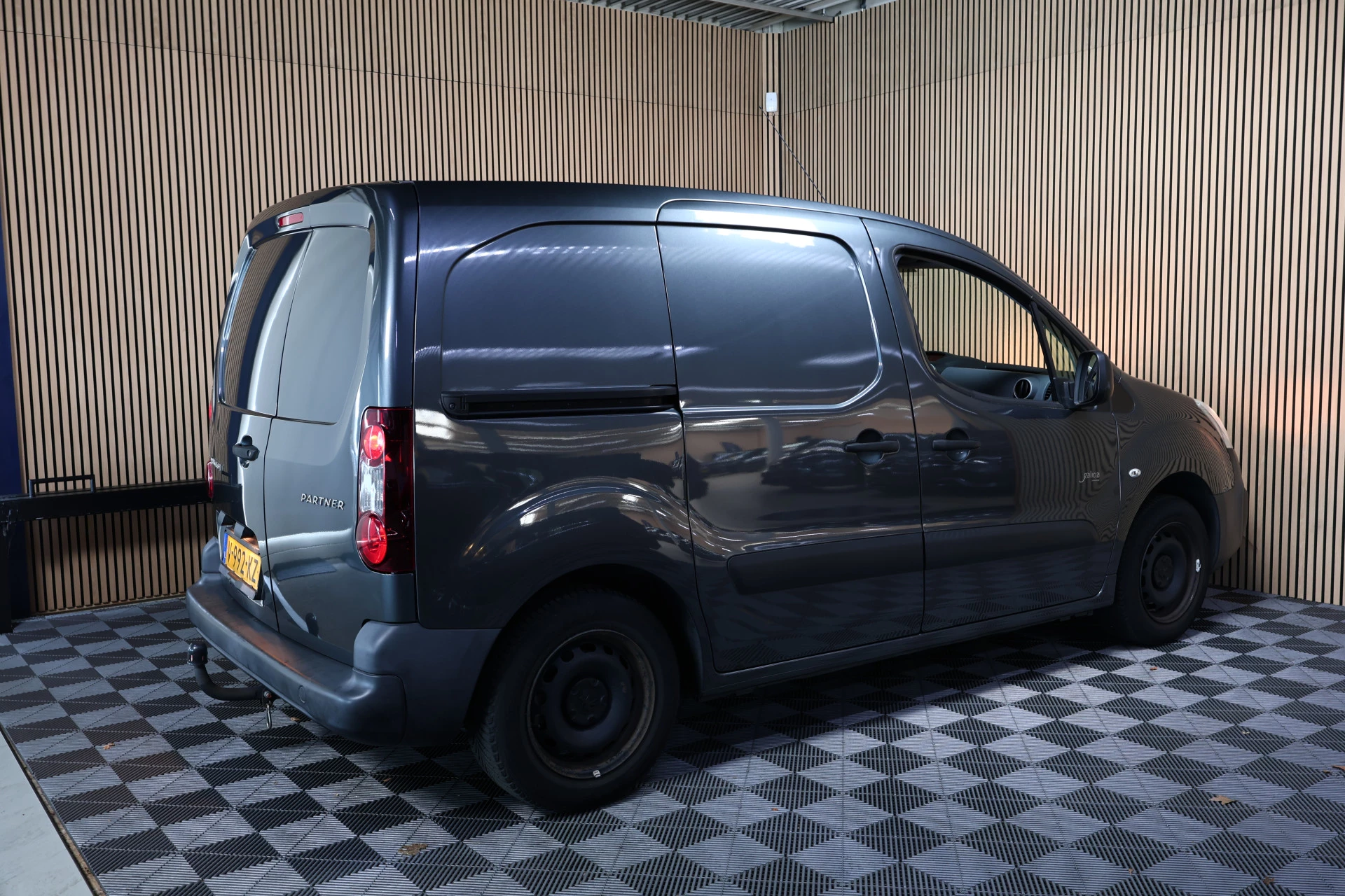 Hoofdafbeelding Peugeot Partner