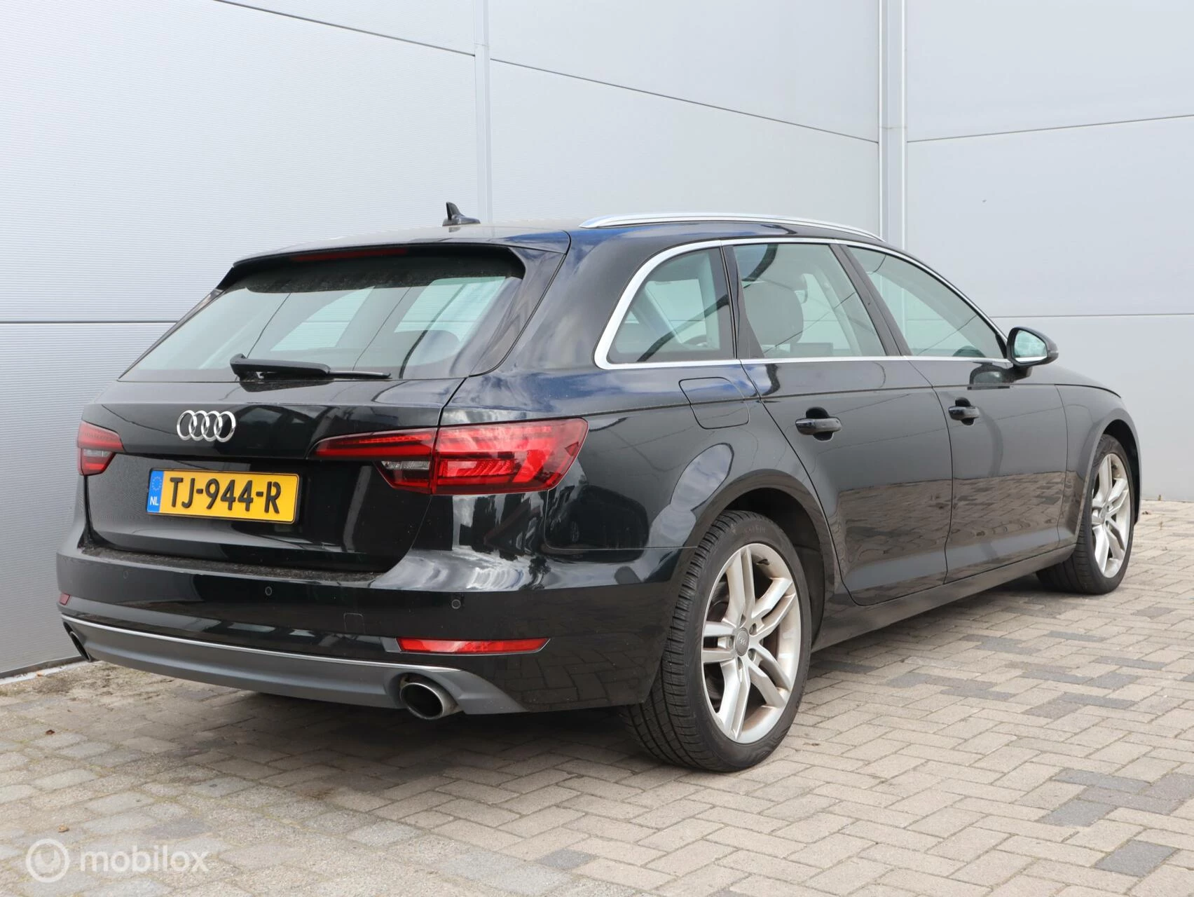 Hoofdafbeelding Audi A4