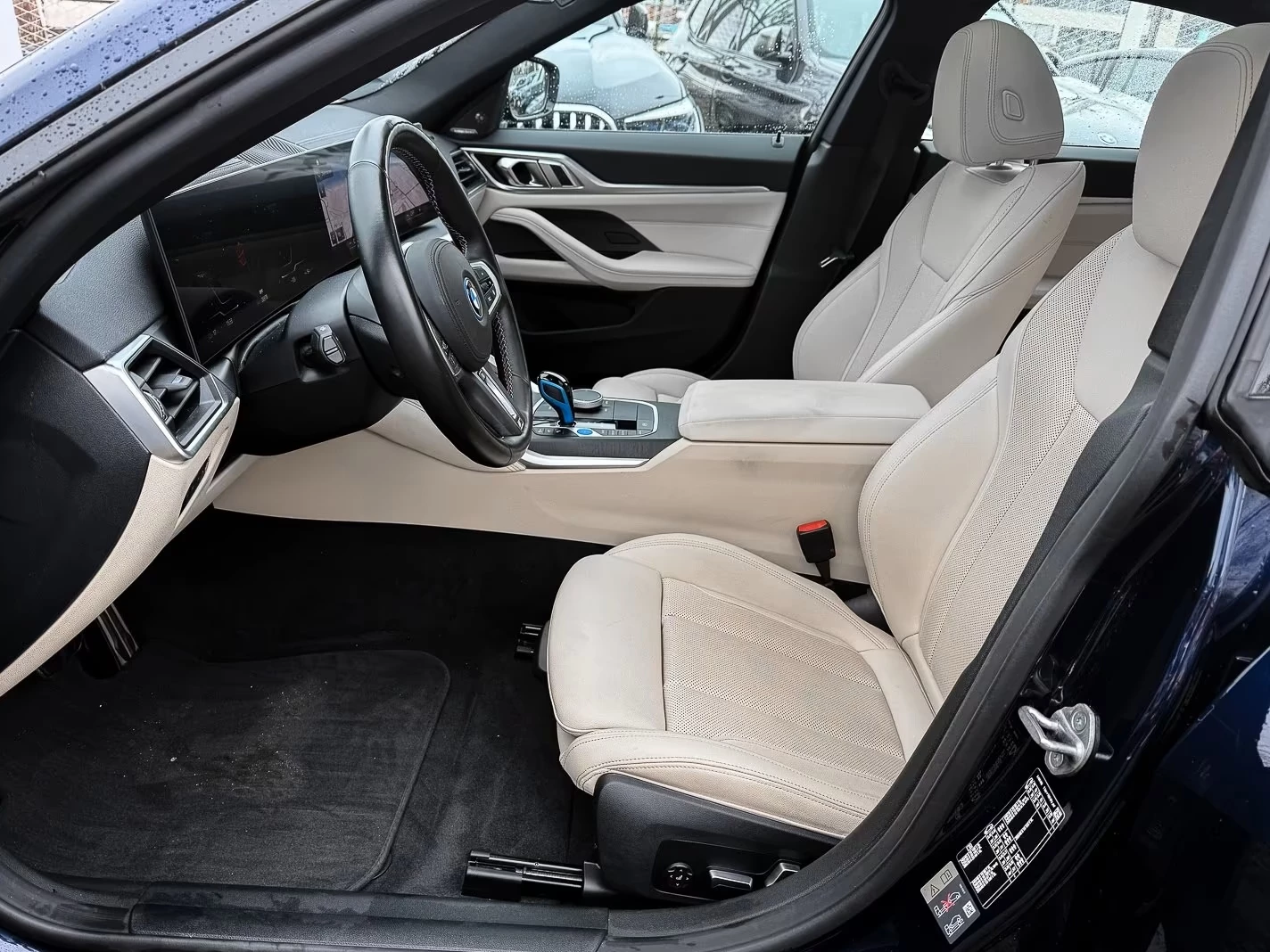 Hoofdafbeelding BMW i4