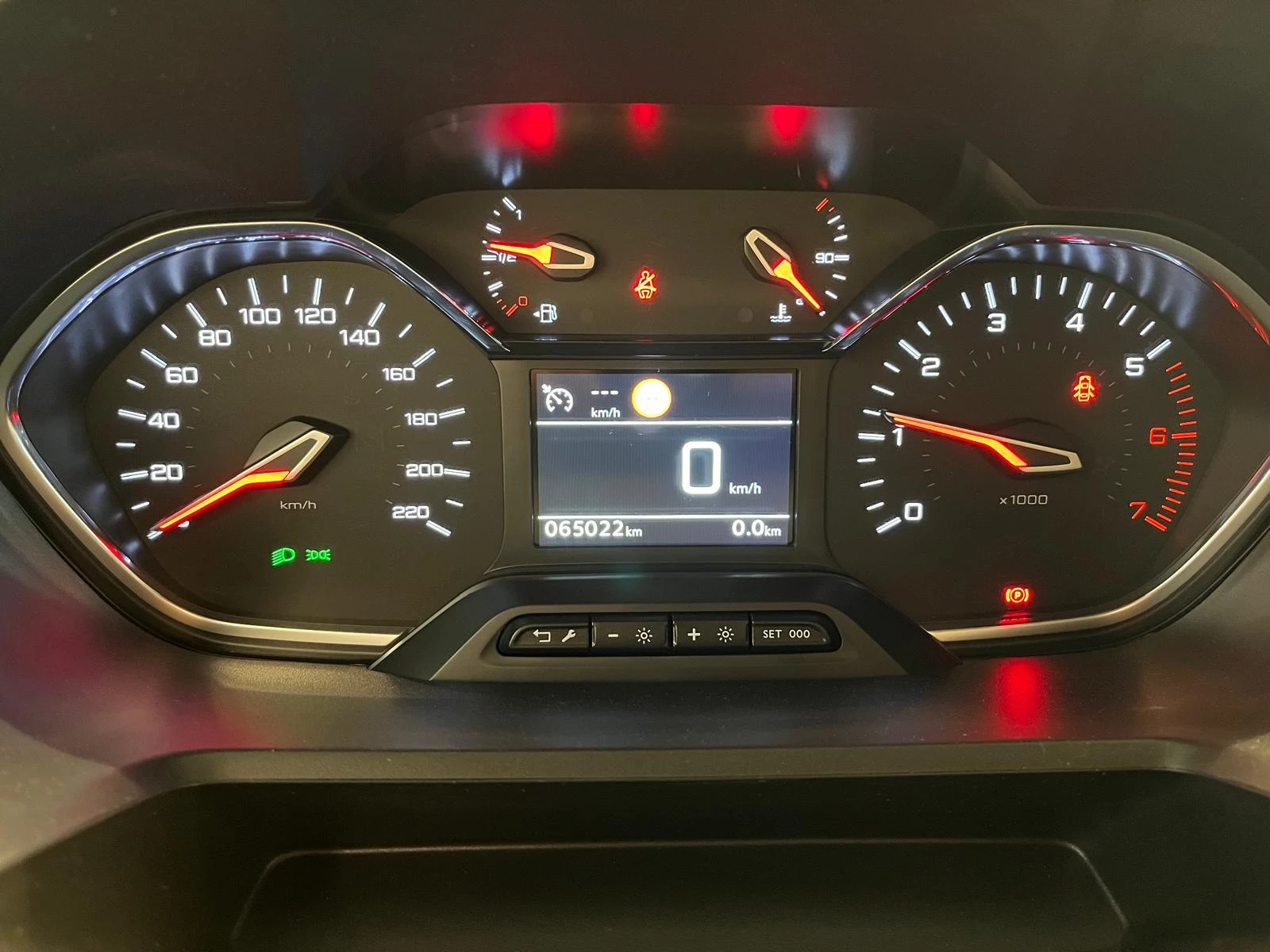 Hoofdafbeelding Peugeot Rifter