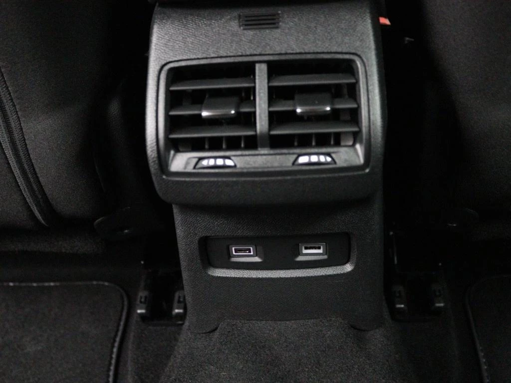 Hoofdafbeelding Citroën ë-C4