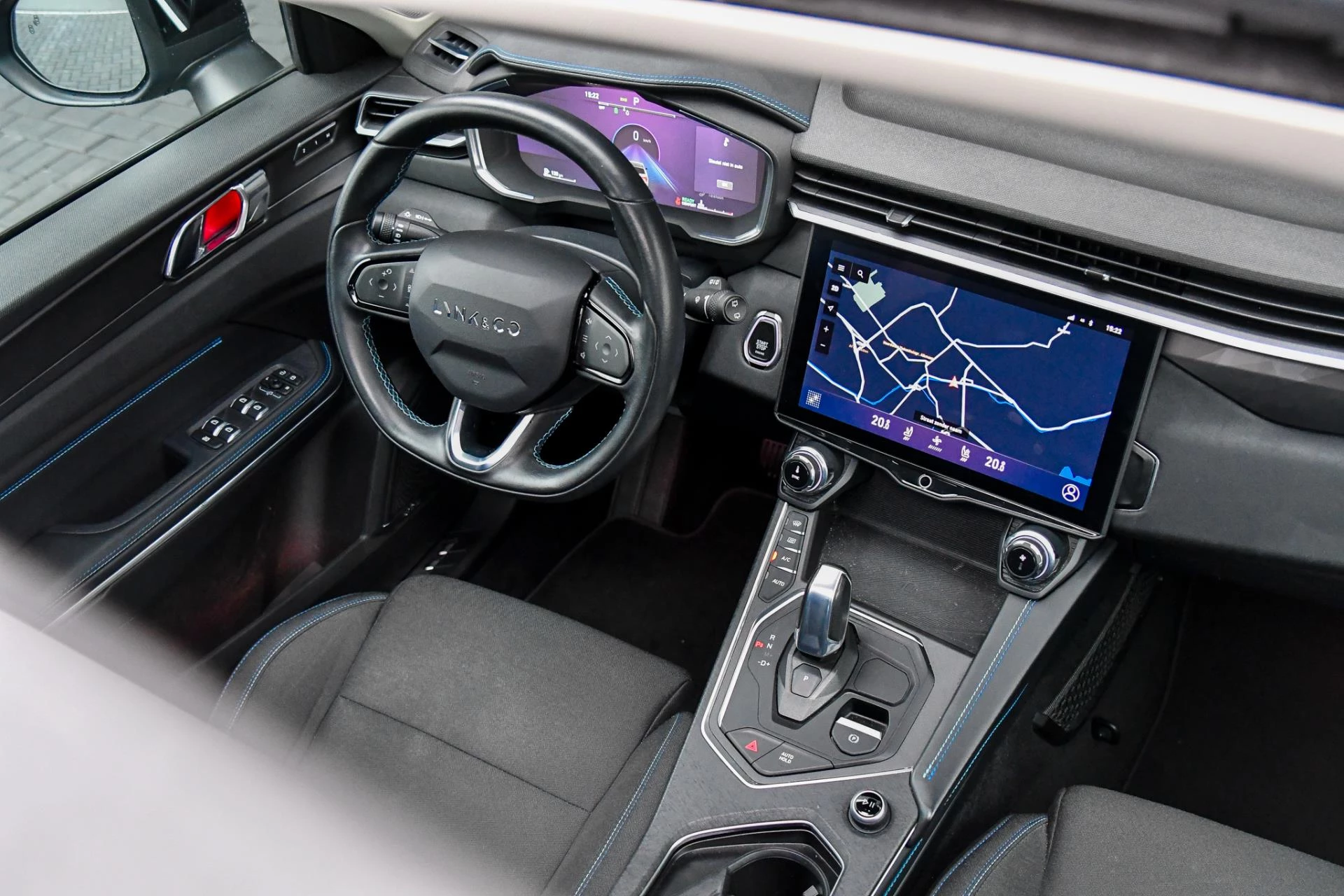 Hoofdafbeelding Lynk & Co 01