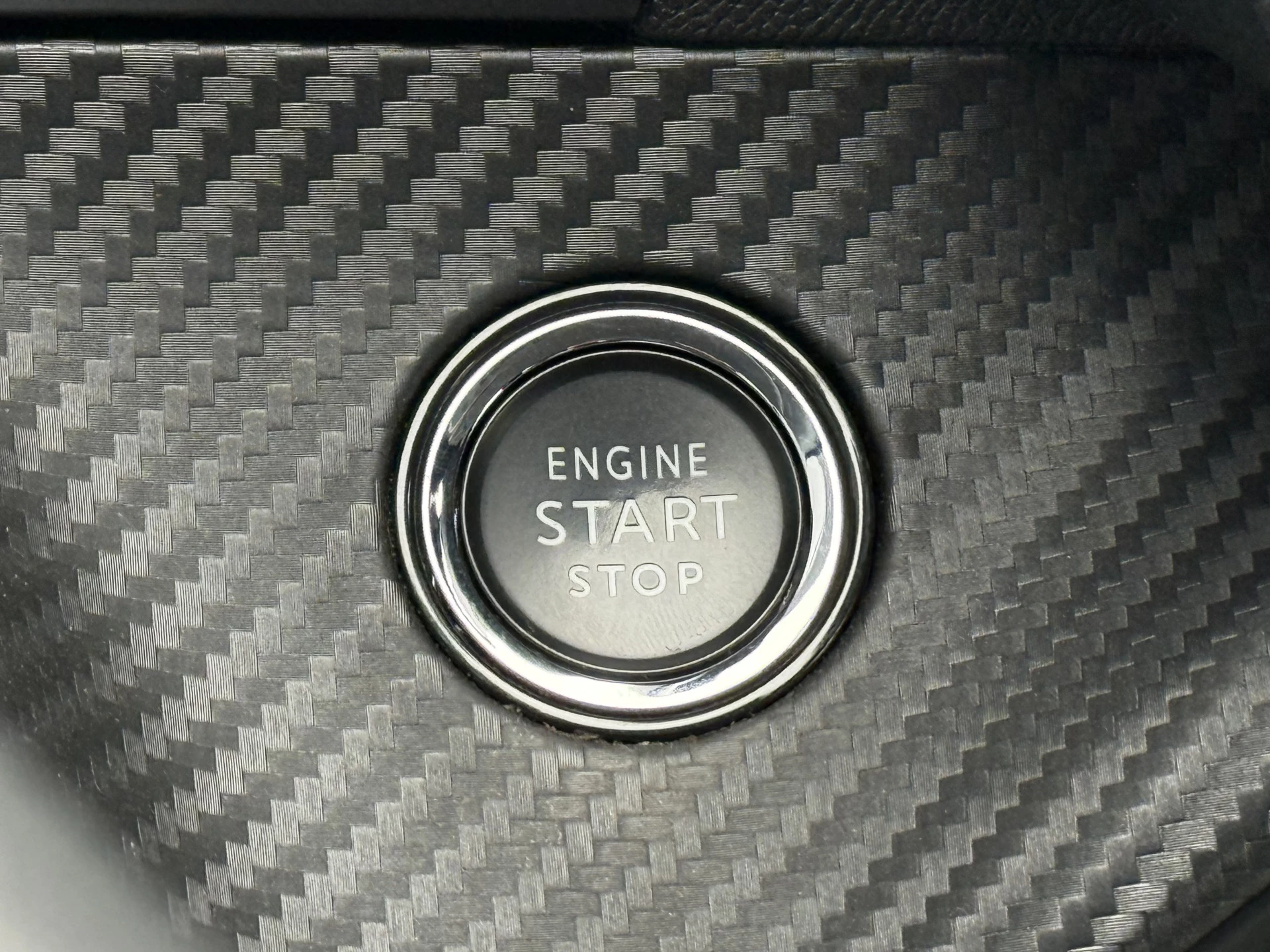 Hoofdafbeelding Peugeot e-2008