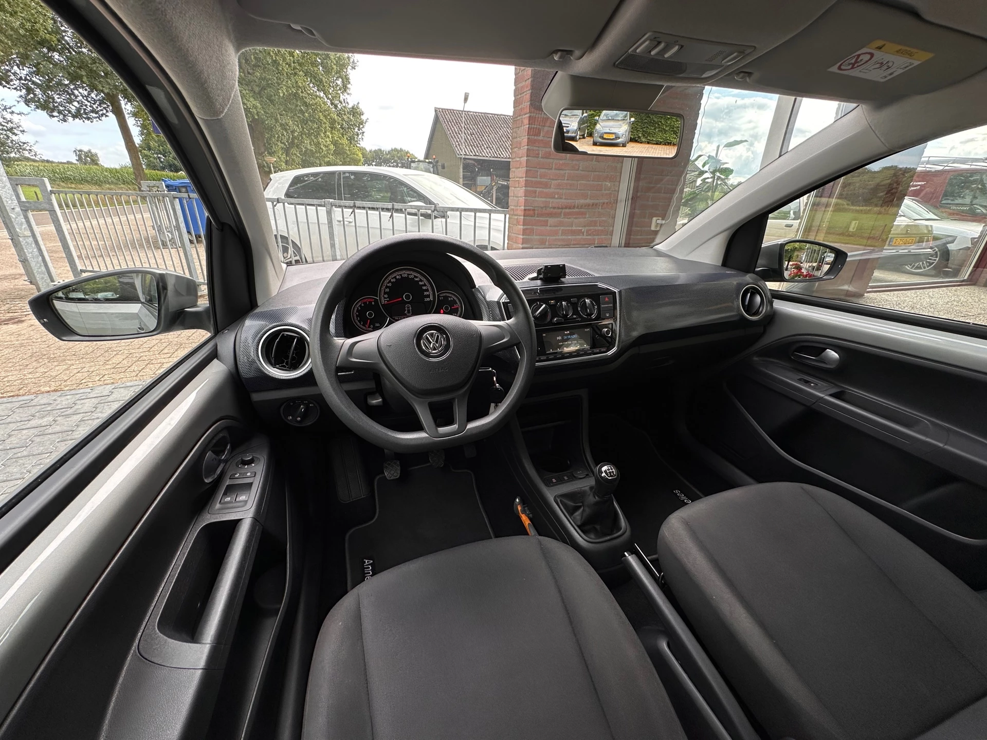 Hoofdafbeelding Volkswagen up!