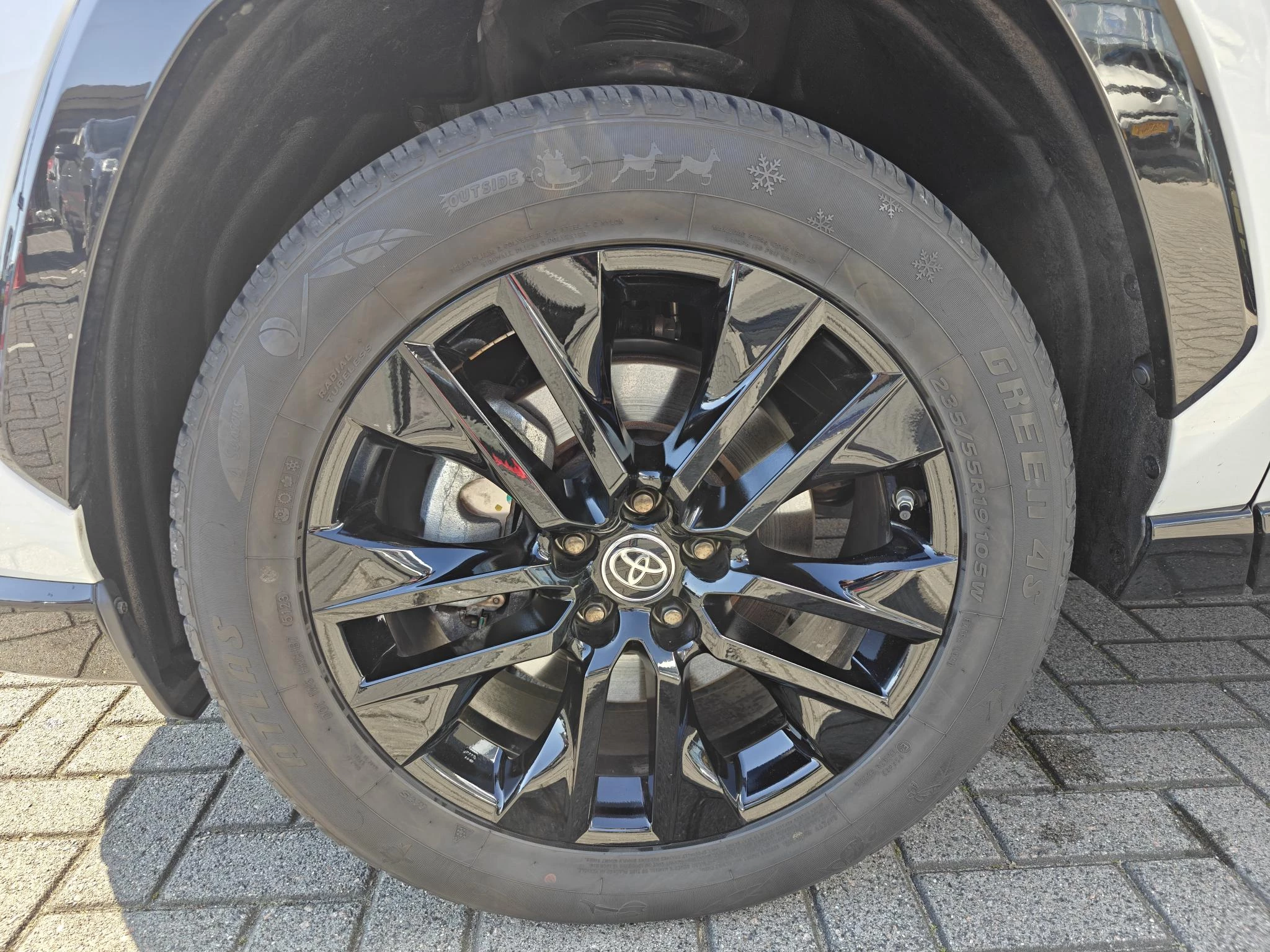 Hoofdafbeelding Toyota RAV4