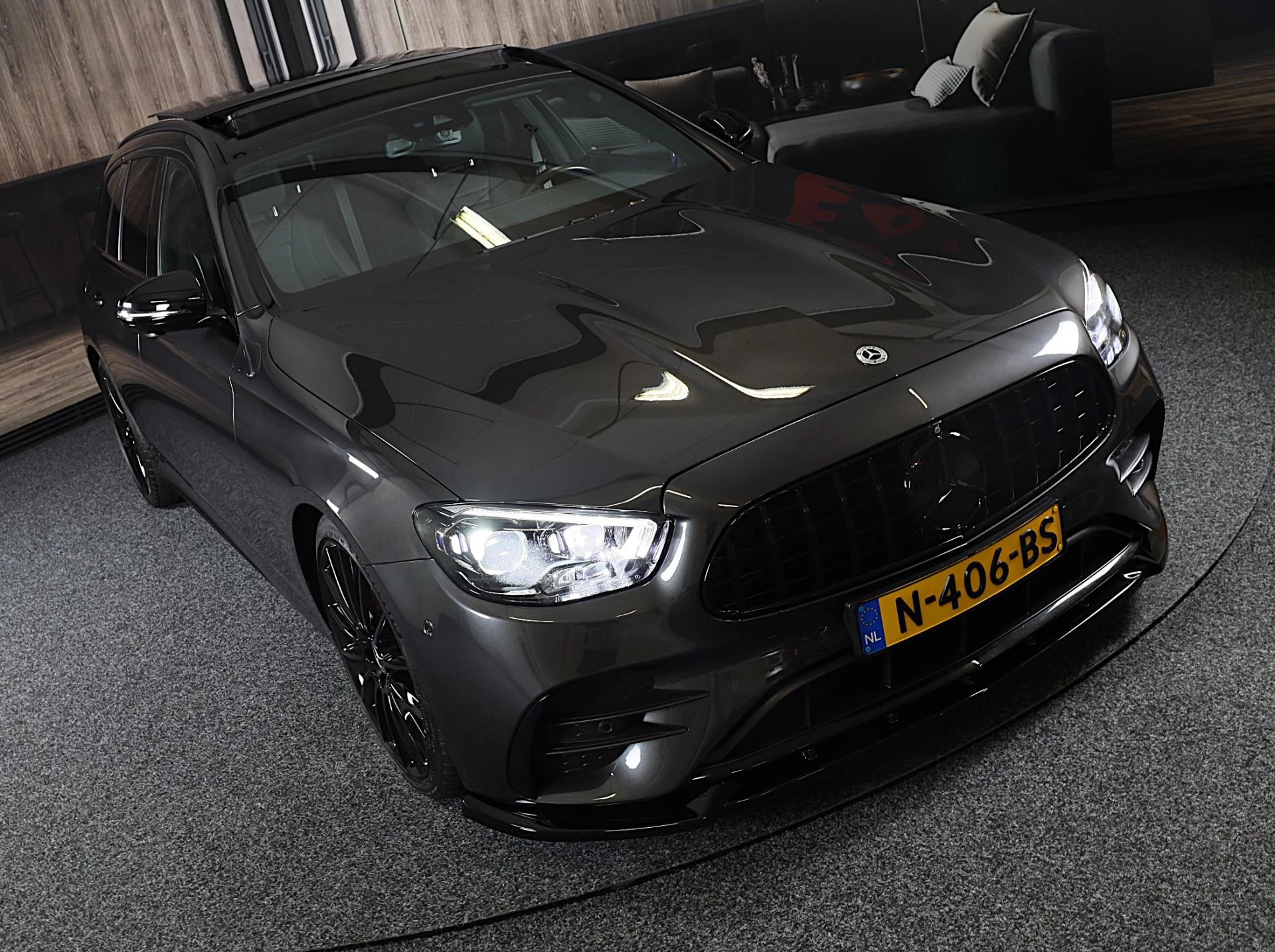 Hoofdafbeelding Mercedes-Benz E-Klasse