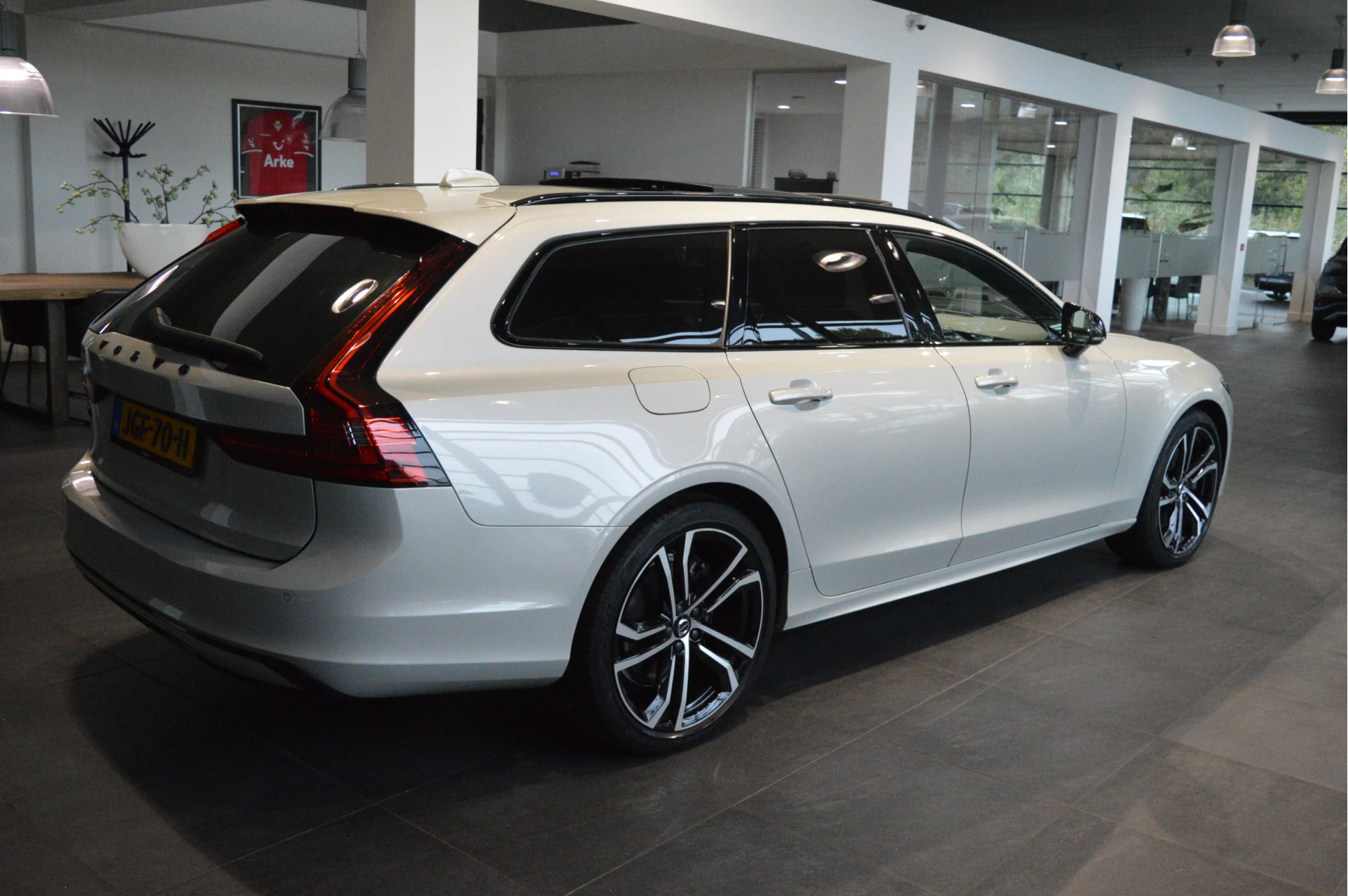 Hoofdafbeelding Volvo V90